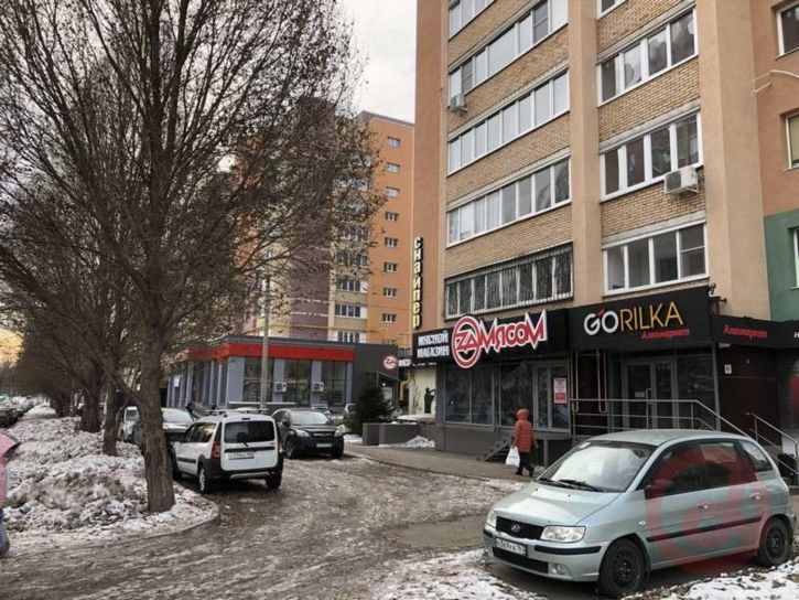 Торговое помещение Парижской Коммуны улица, 22