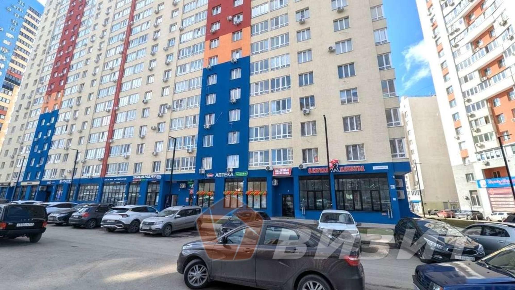 Купить торговое помещение за 12 700 000 рублей на Георгия Димитрова улица, 110А