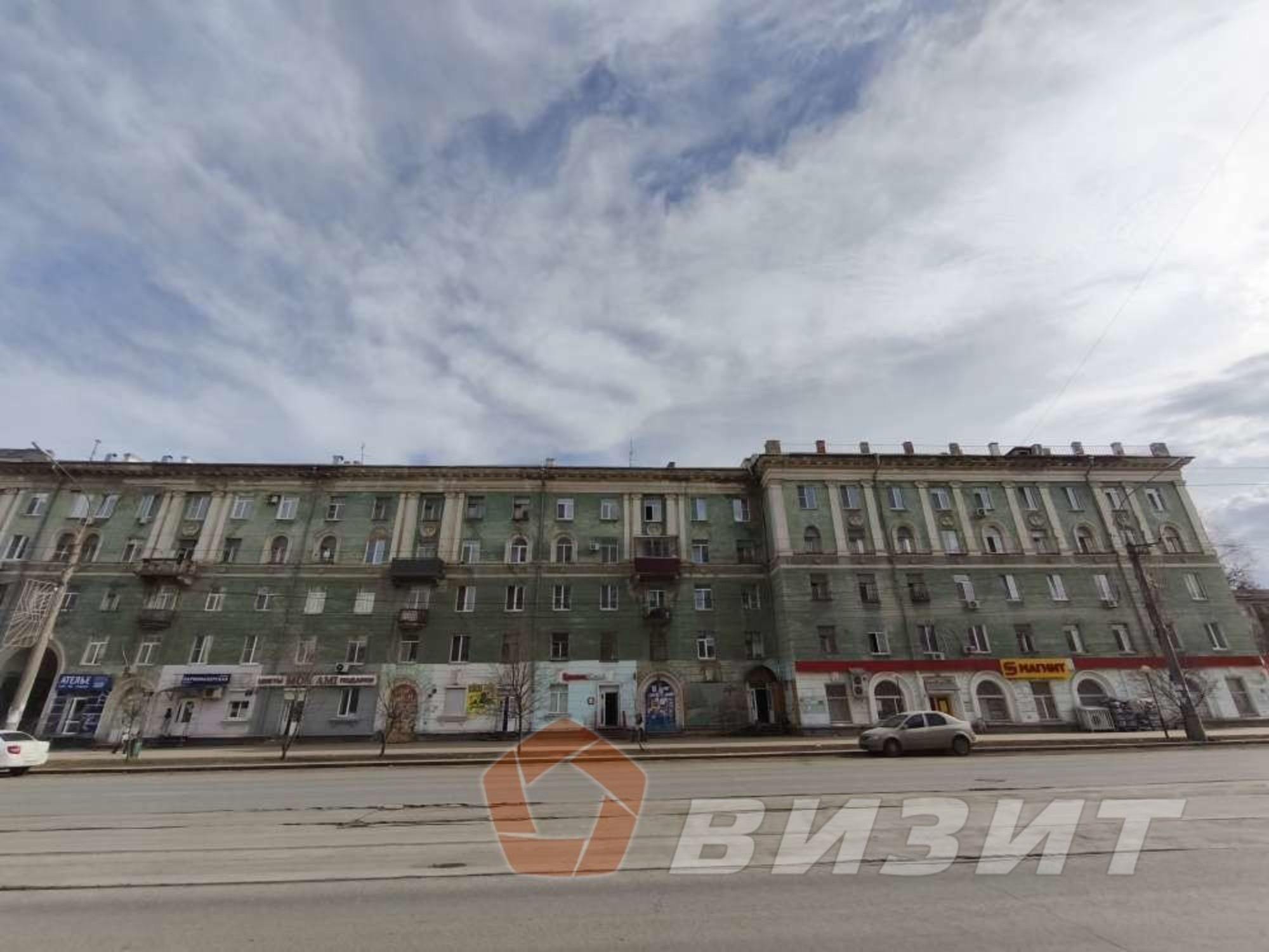 Сдать торговое помещение за 60 000 рублей на Победы улица, 141