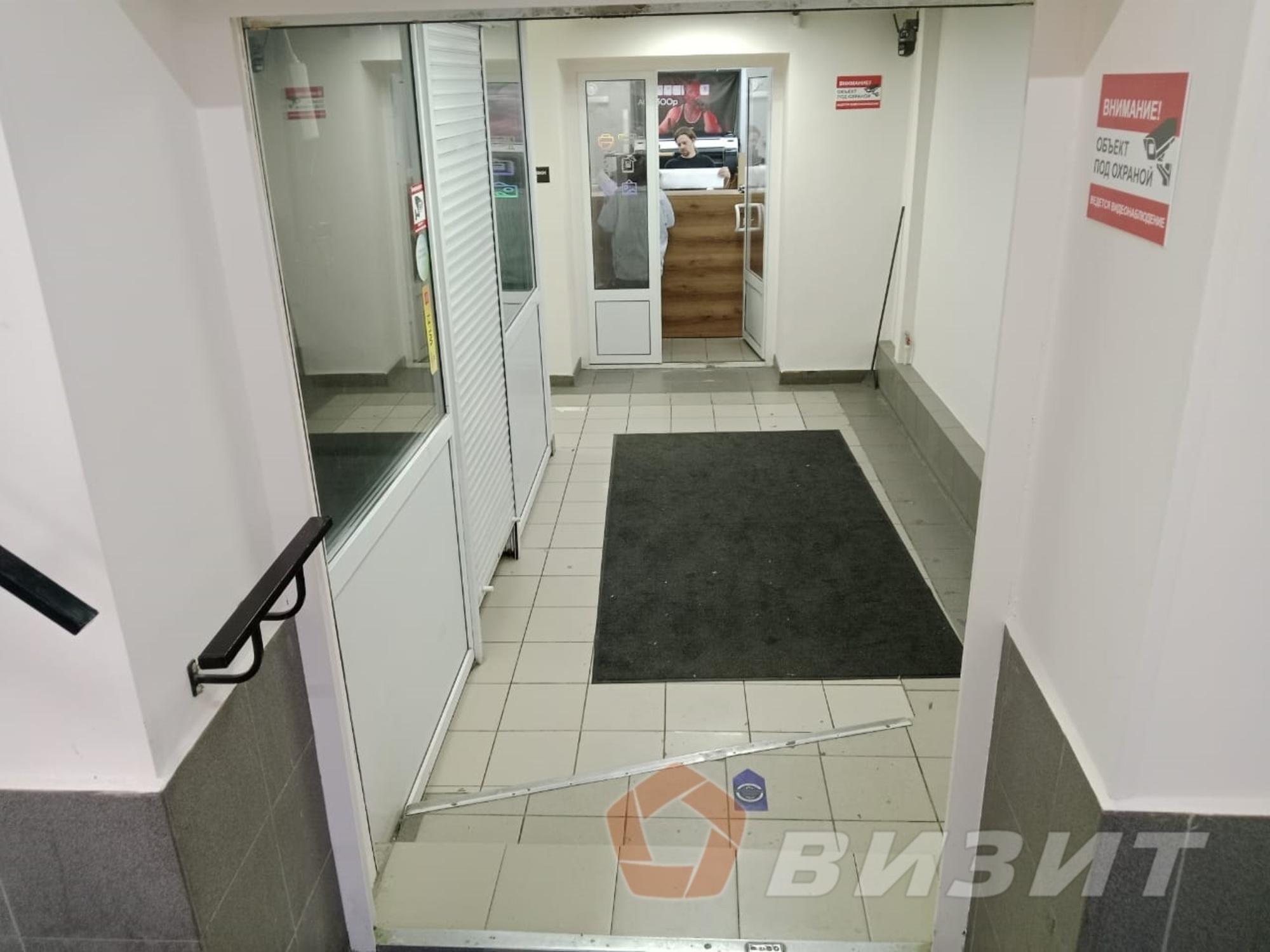 Сдать торговое помещение за 15 000 рублей на Первомайская улица, 25