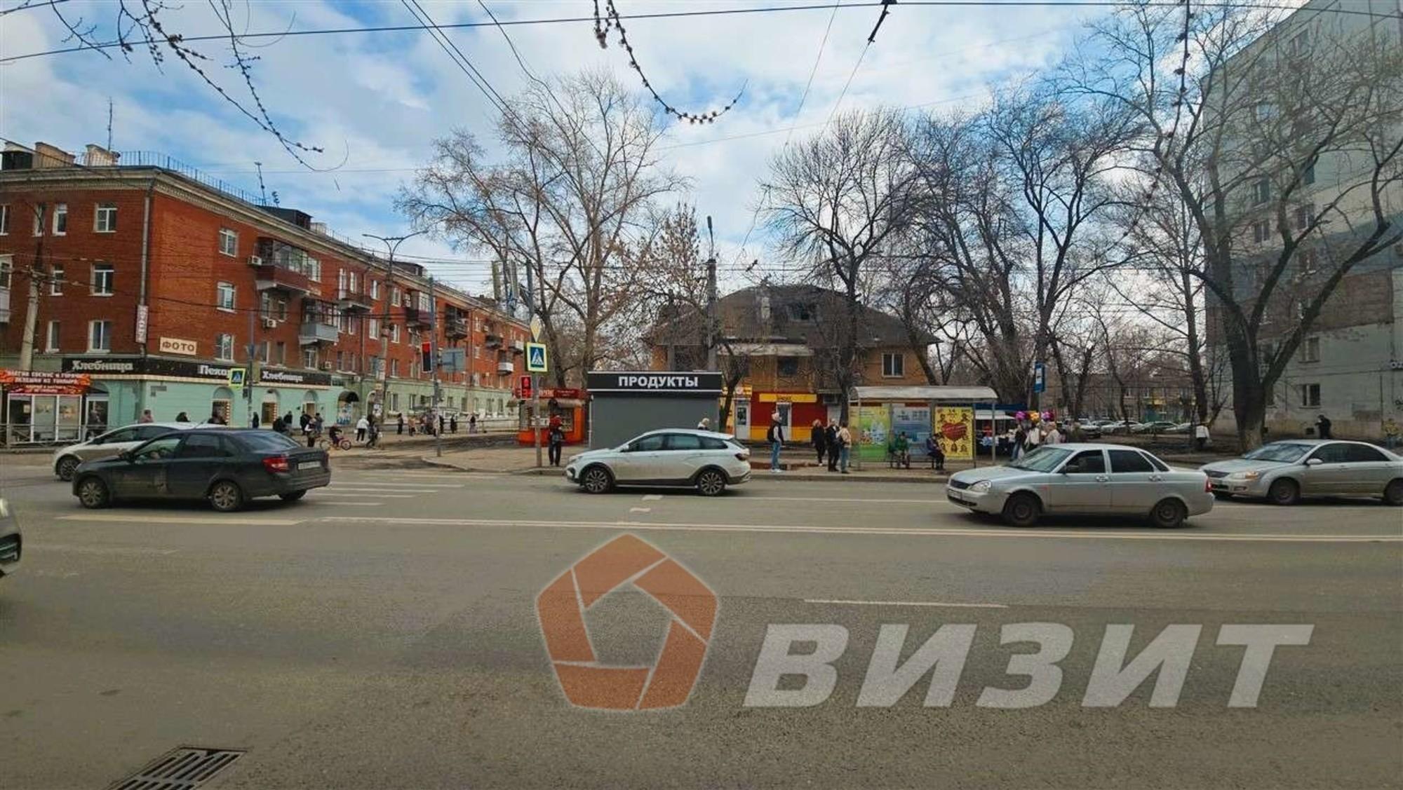 Купить торговое помещение за 11 200 000 рублей на Металлургов проспект, 29