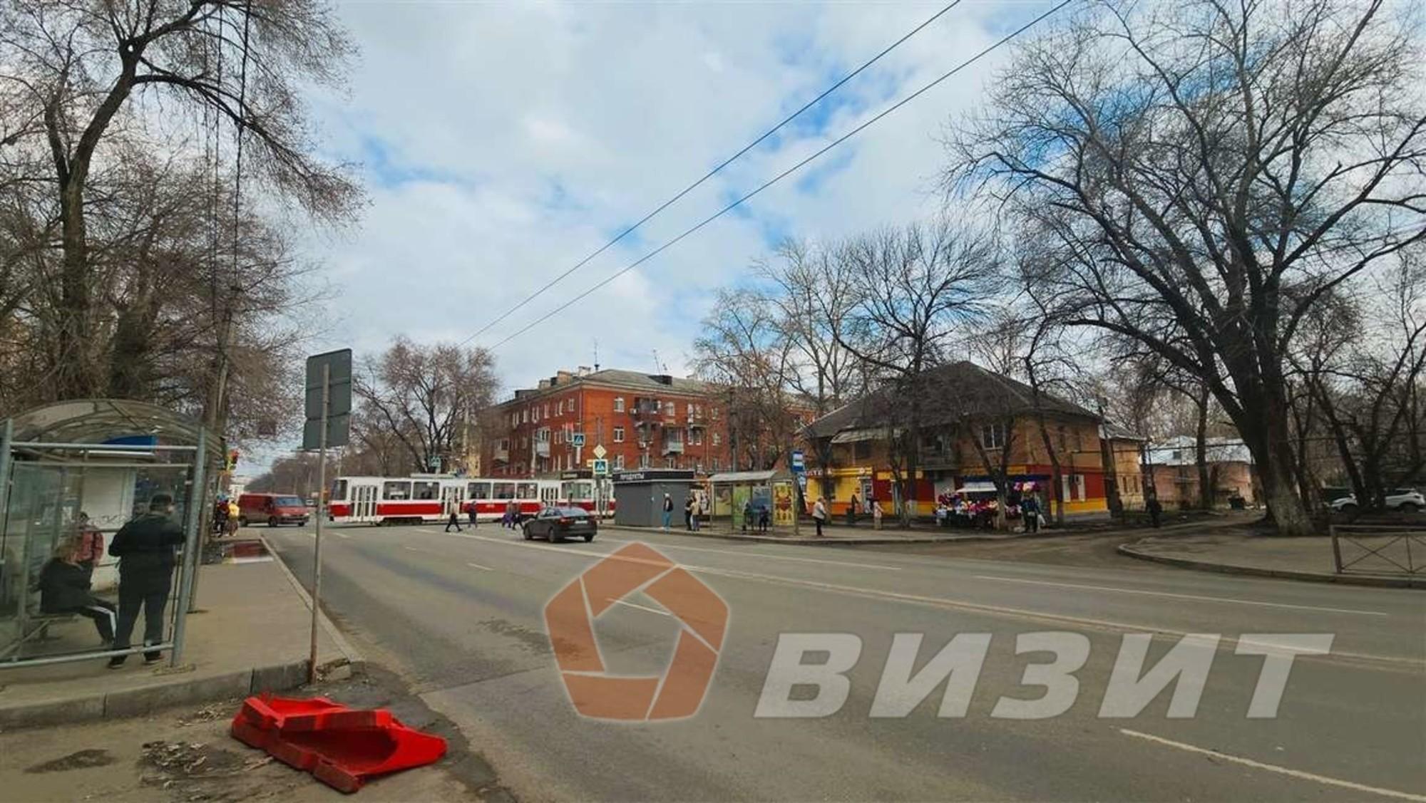 Купить торговое помещение за 14 070 000 рублей на Металлургов проспект, 29