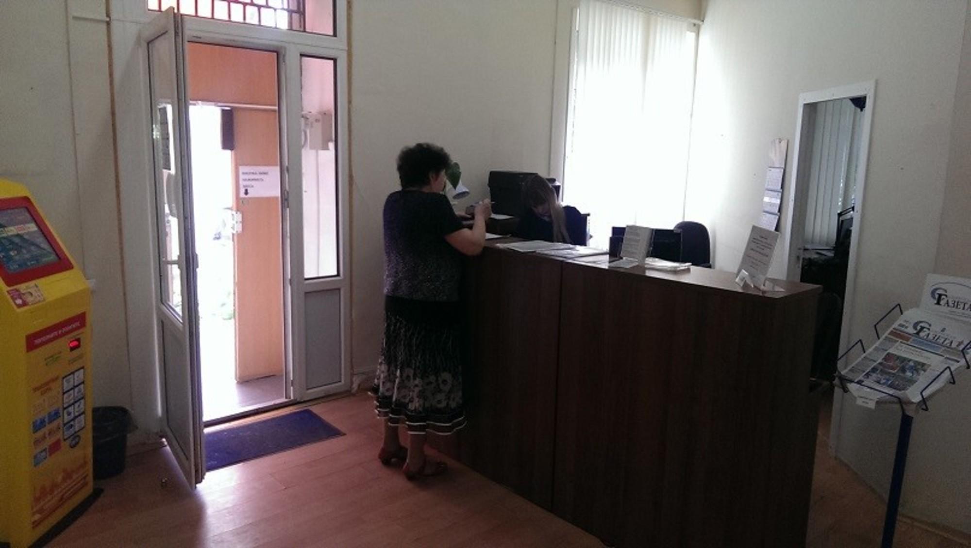 Сдать торговое помещение за 65 000 рублей на Репина переулок, 4