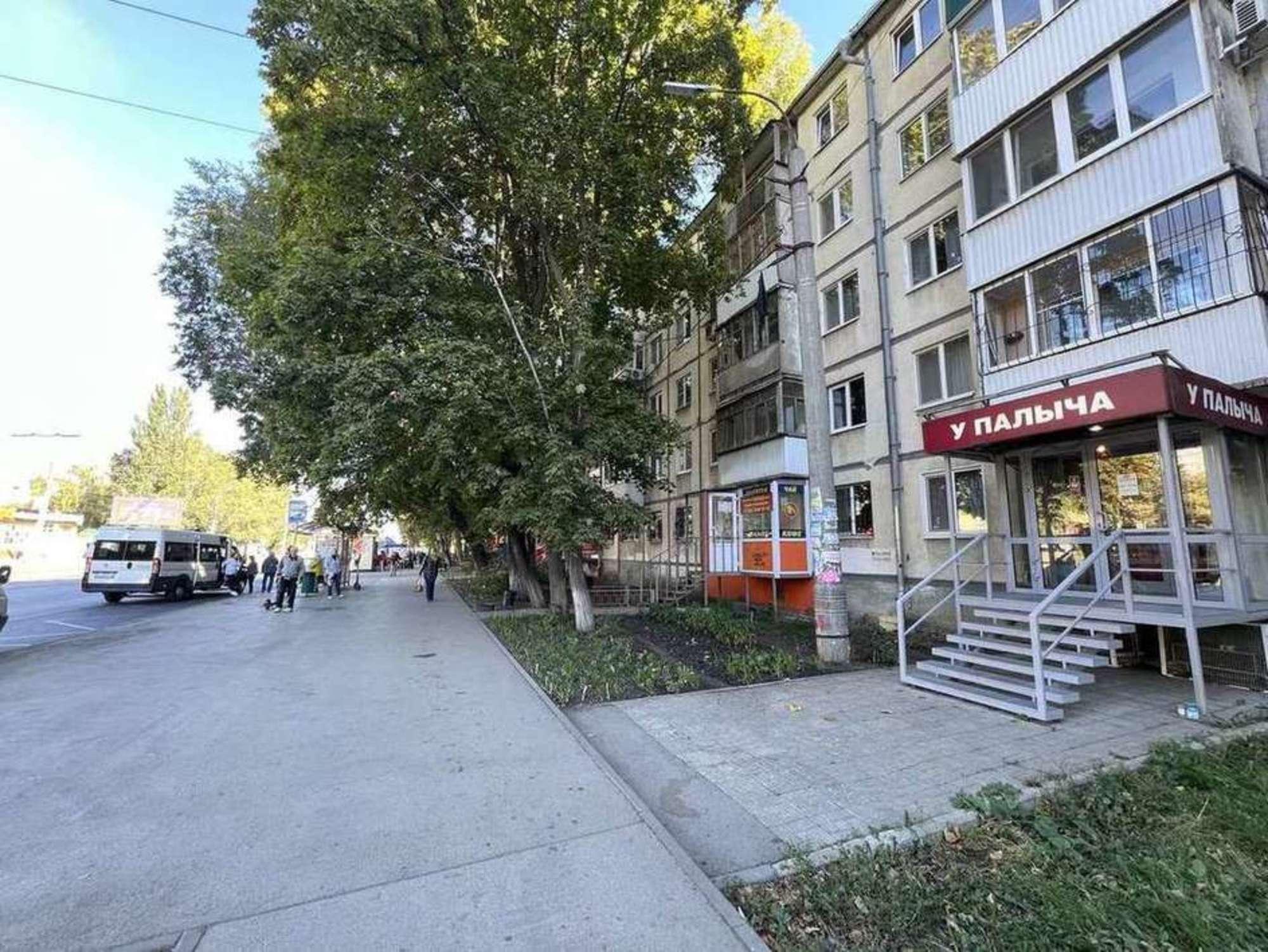 Сдать торговое помещение за 60 000 рублей на 22 Партсъезда улица, 183