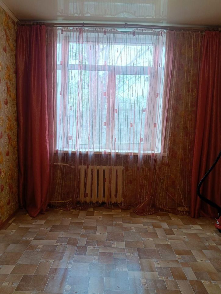3-комн квартира Победы улица, 104