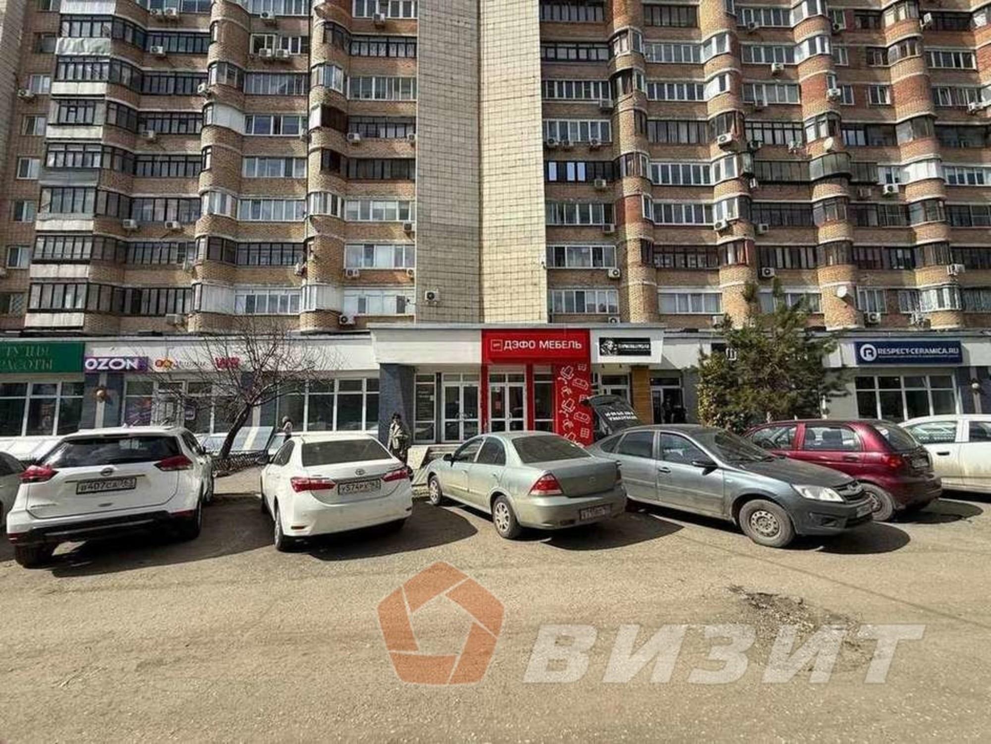 Купить торговое помещение за 25 000 000 рублей на Агибалова улица, 68