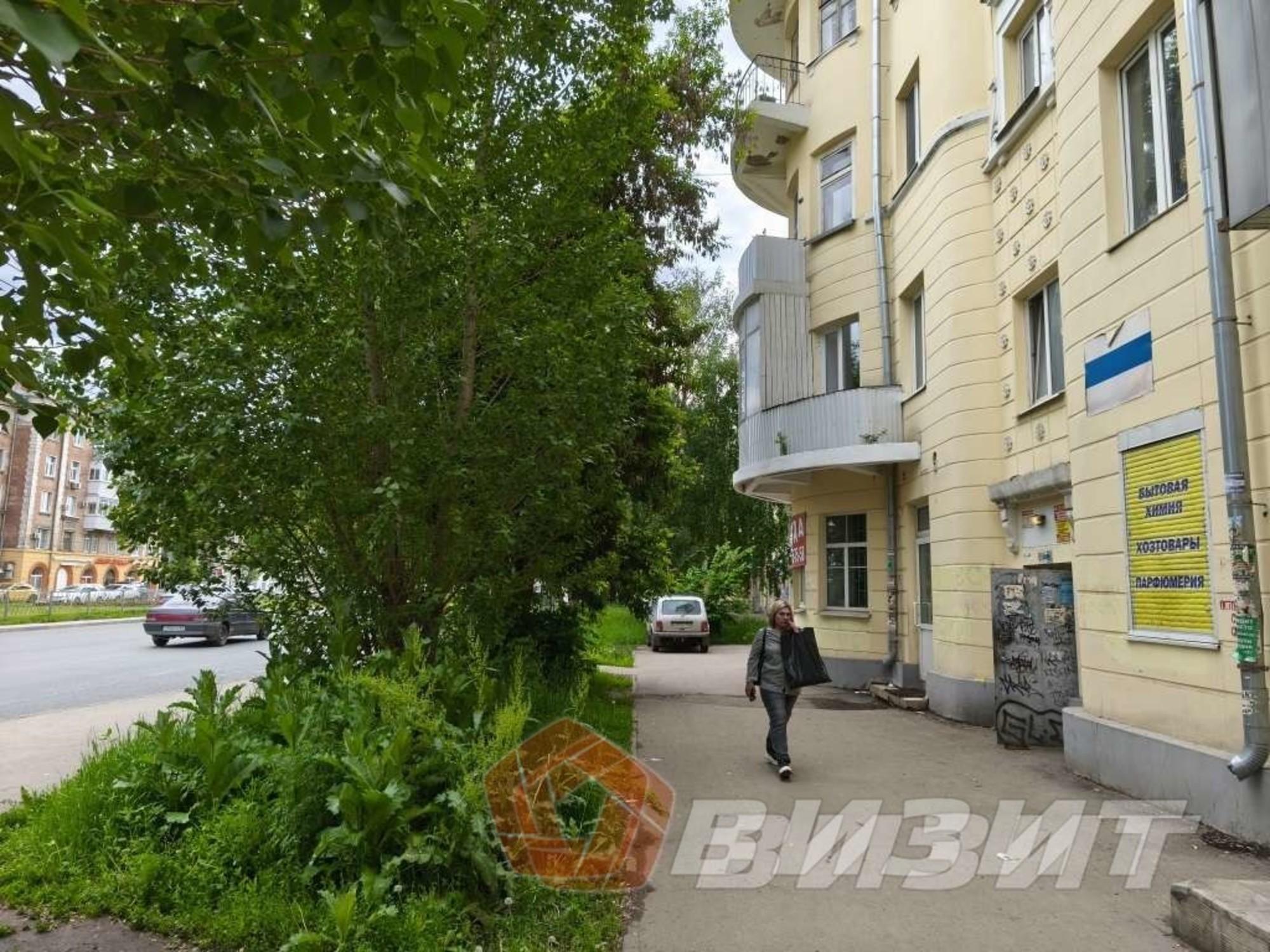 Сдать торговое помещение за 60 000 рублей на Победы улица, 96