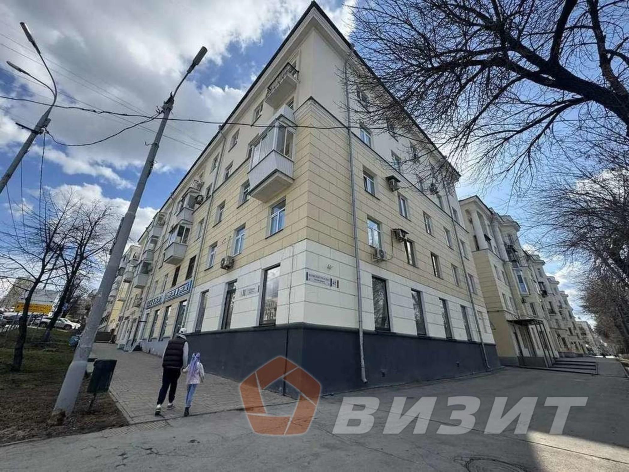 Сдать торговое помещение за 100 000 рублей на Полевая улица, 1