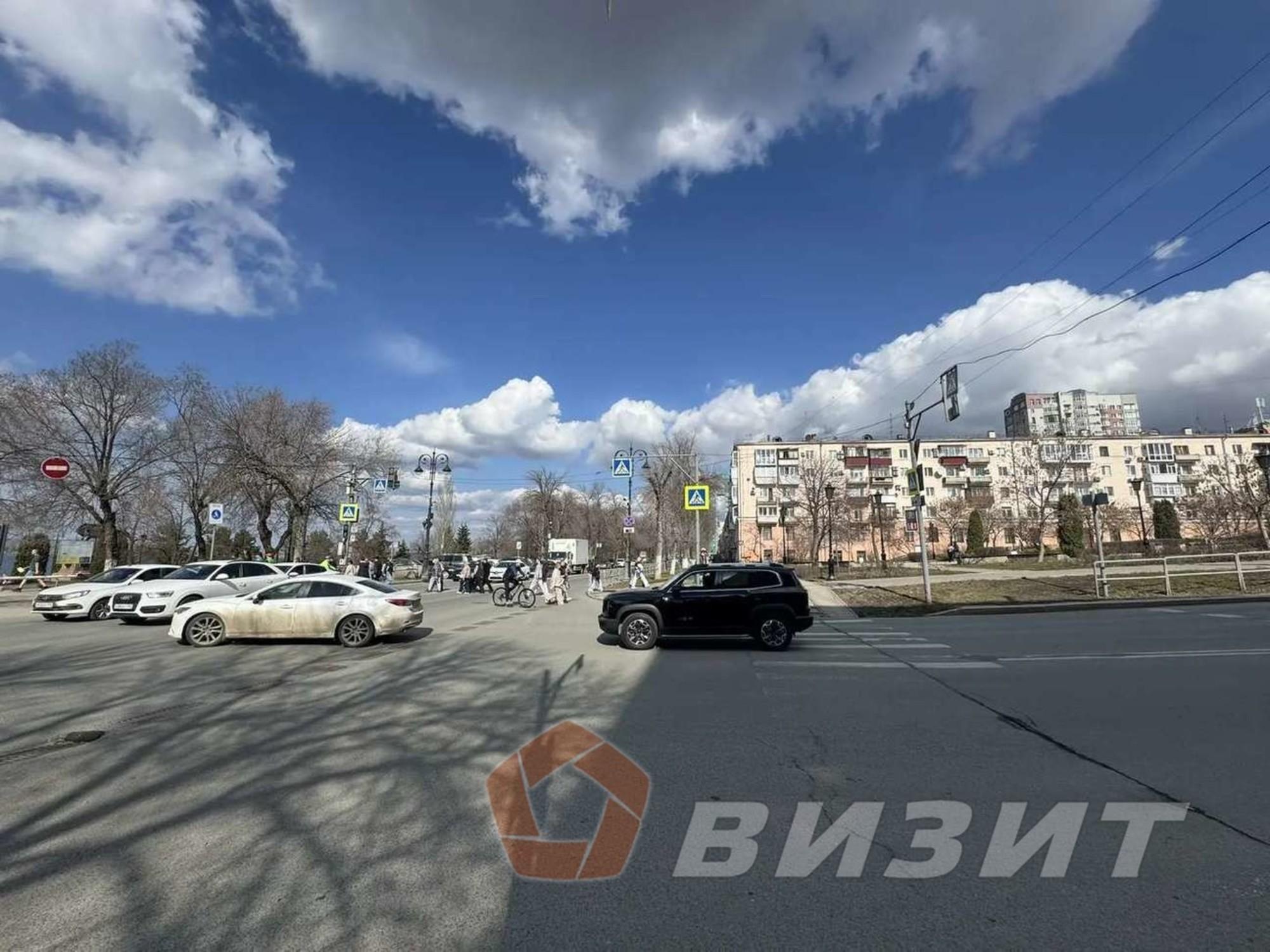 Сдать торговое помещение за 100 000 рублей на Полевая улица, 1