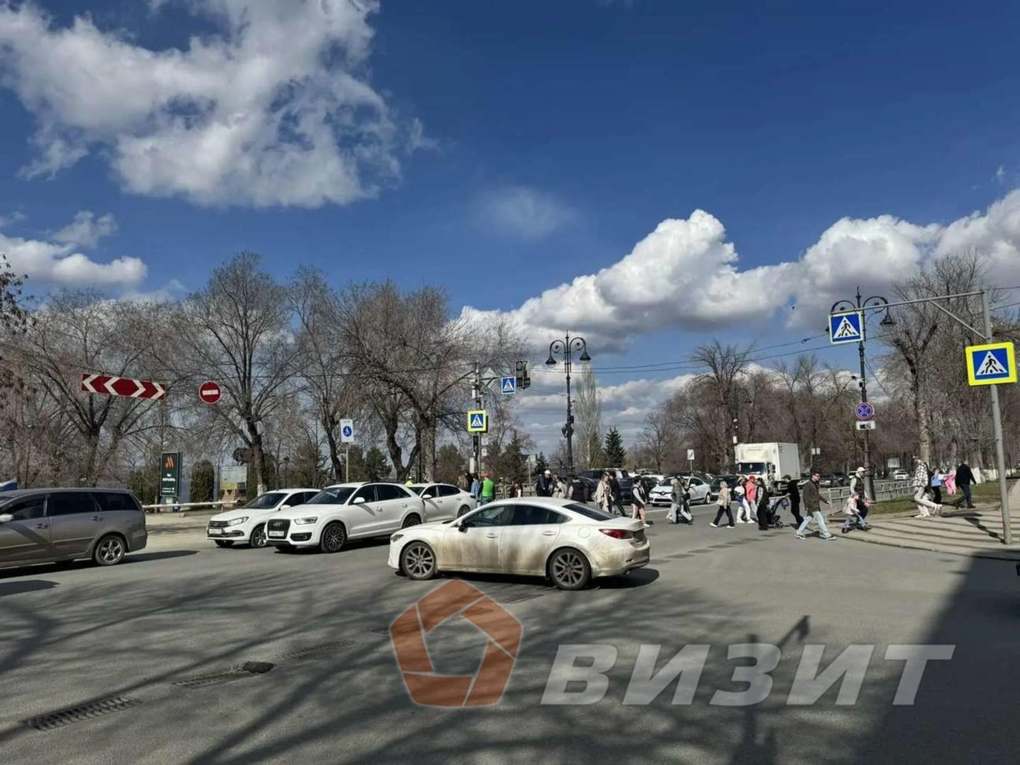 Сдать торговое помещение за 100 000 рублей на Полевая улица, 1
