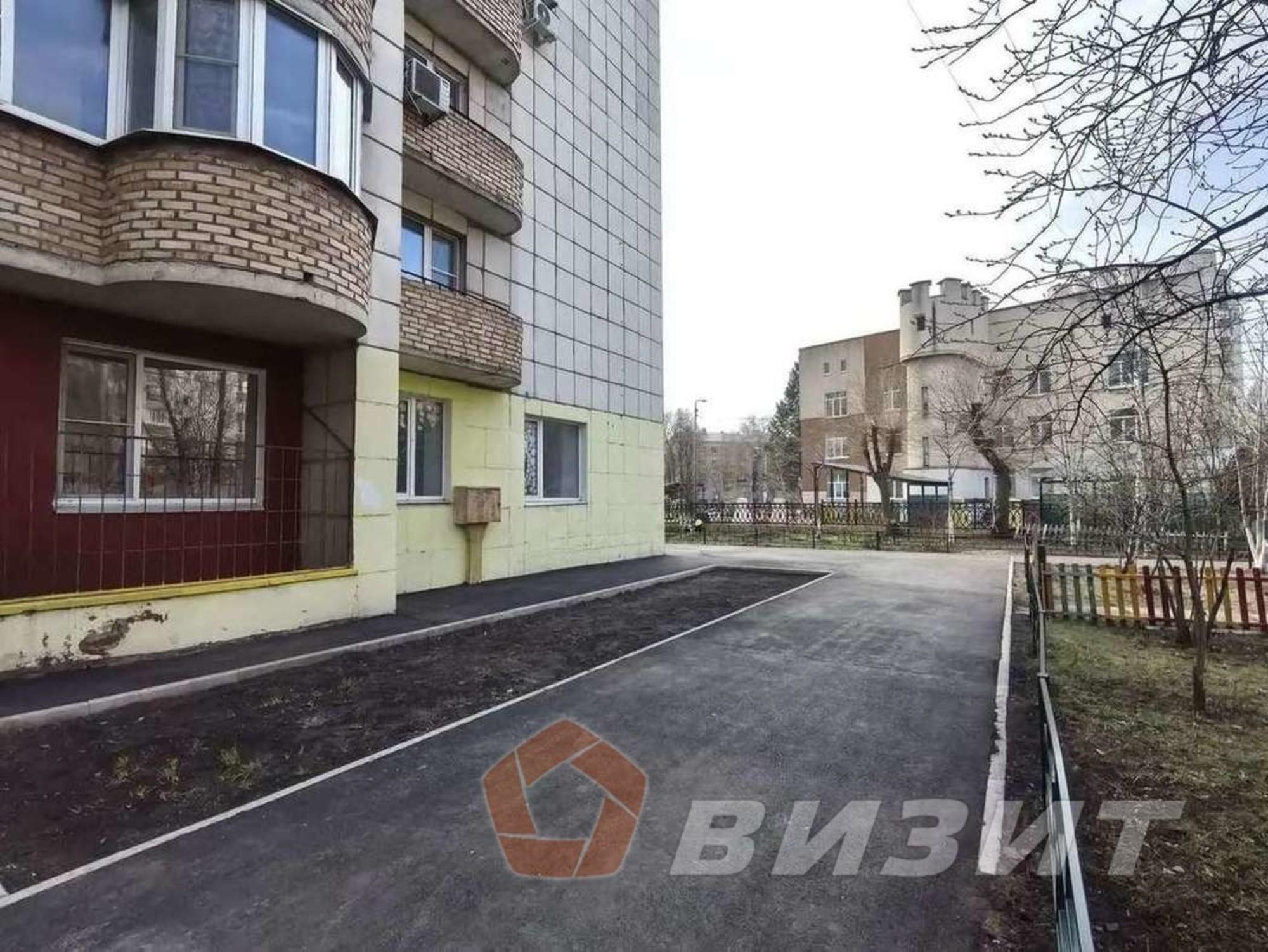 Сдать торговое помещение за 40 000 рублей на Свободы улица, 200