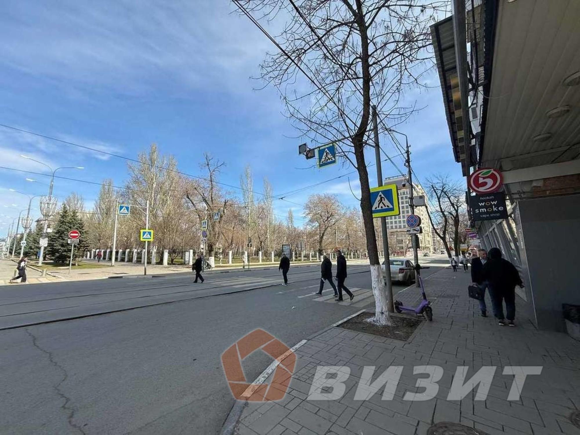 Сдать торговое помещение за 159 000 рублей на Молодогвардейская улица, 146а