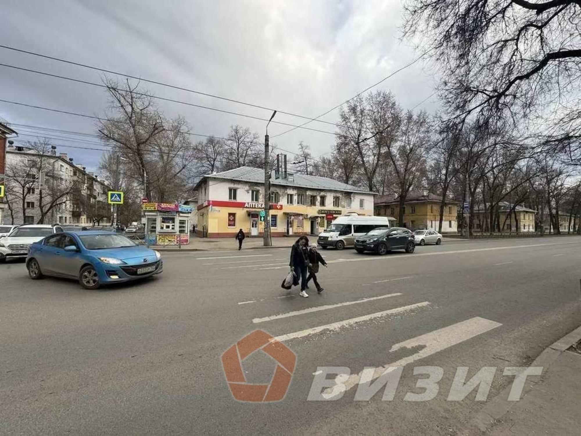 Купить торговое помещение за 13 500 000 рублей на Металлургов проспект, 6
