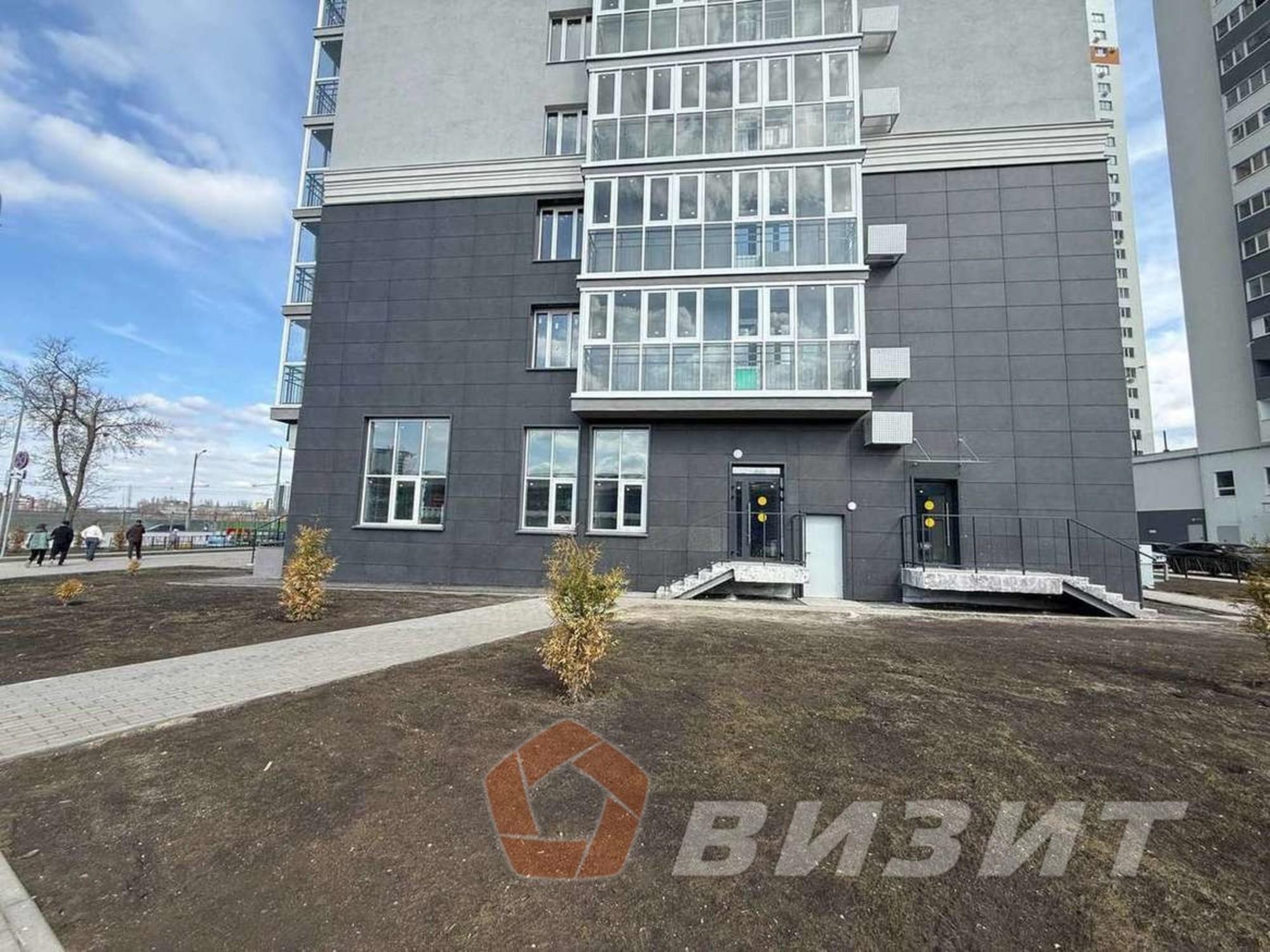 Сдать торговое помещение за 132 000 рублей на Московское шоссе, 9