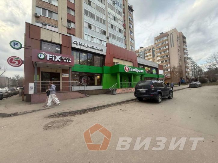 Торговое помещение Парижской Коммуны улица, 22