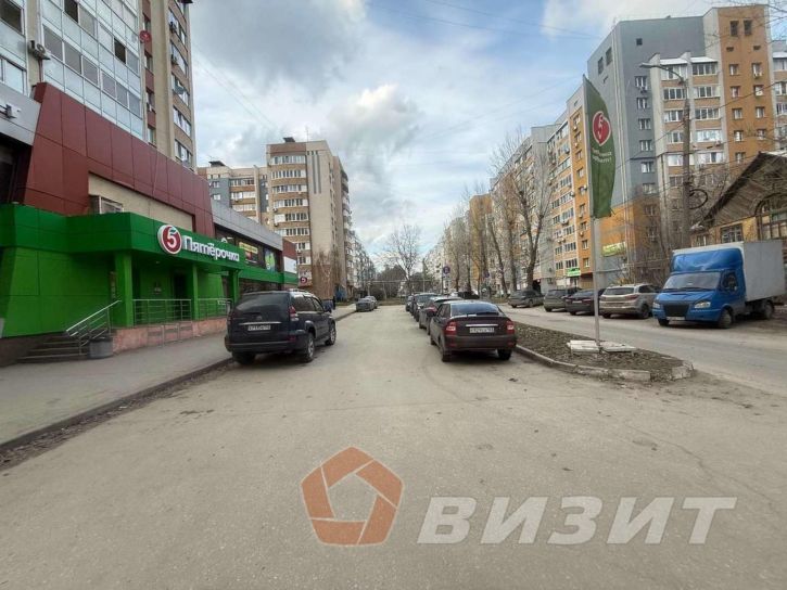 Торговое помещение Парижской Коммуны улица, 22