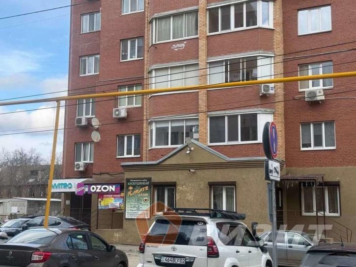 Торговое помещение Парижской Коммуны улица, 22
