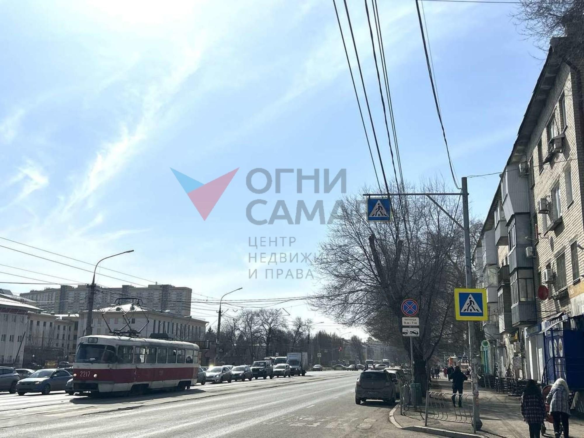 Купить торговое помещение за 12 100 000 рублей на Победы улица, 130