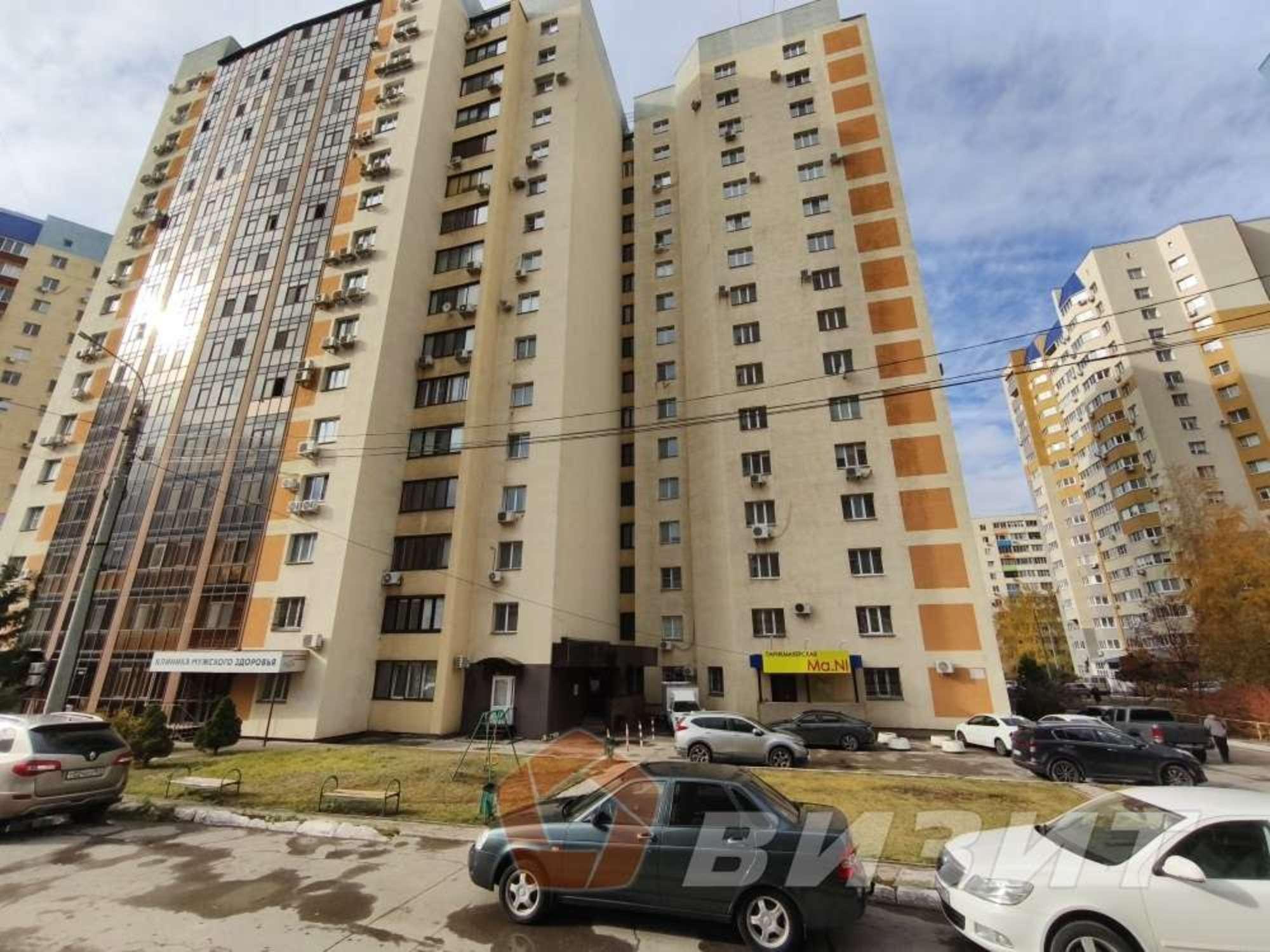 Сдать торговое помещение за 140 000 рублей на Молодежная улица, 6