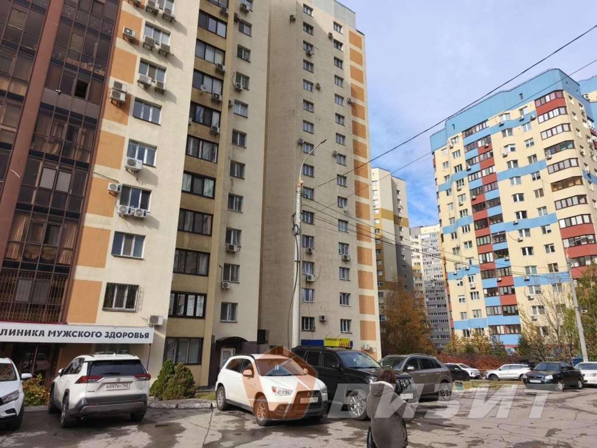 Сдать торговое помещение за 140 000 рублей на Молодежная улица, 6