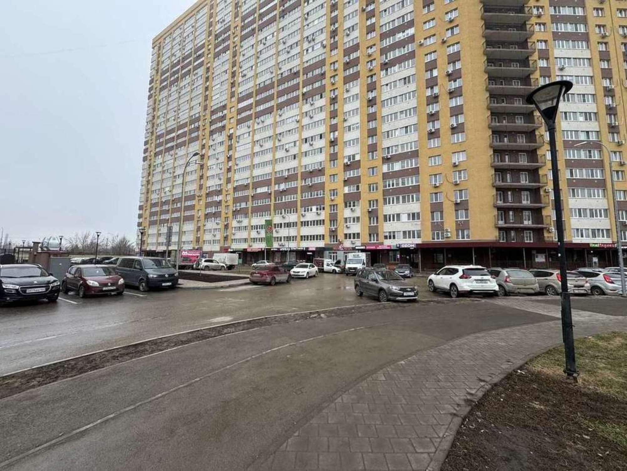 Сдать торговое помещение за 70 000 рублей на Краснодонская улица, 103