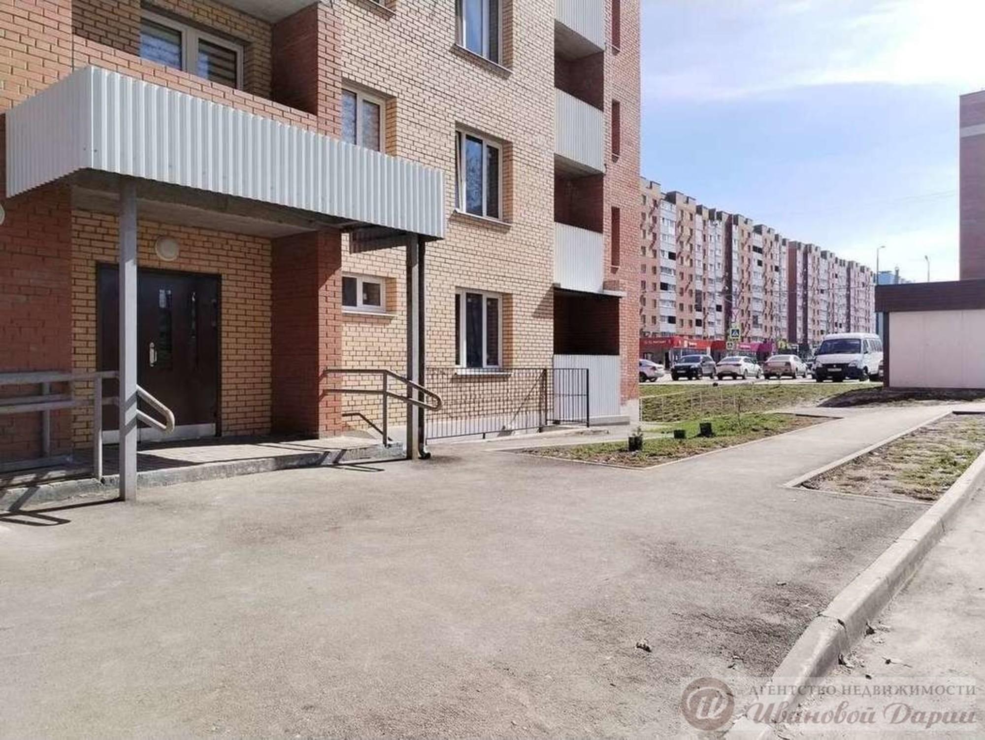 Купить офис, помещение под офис за 4 500 000 рублей на 1-й квартал, 76