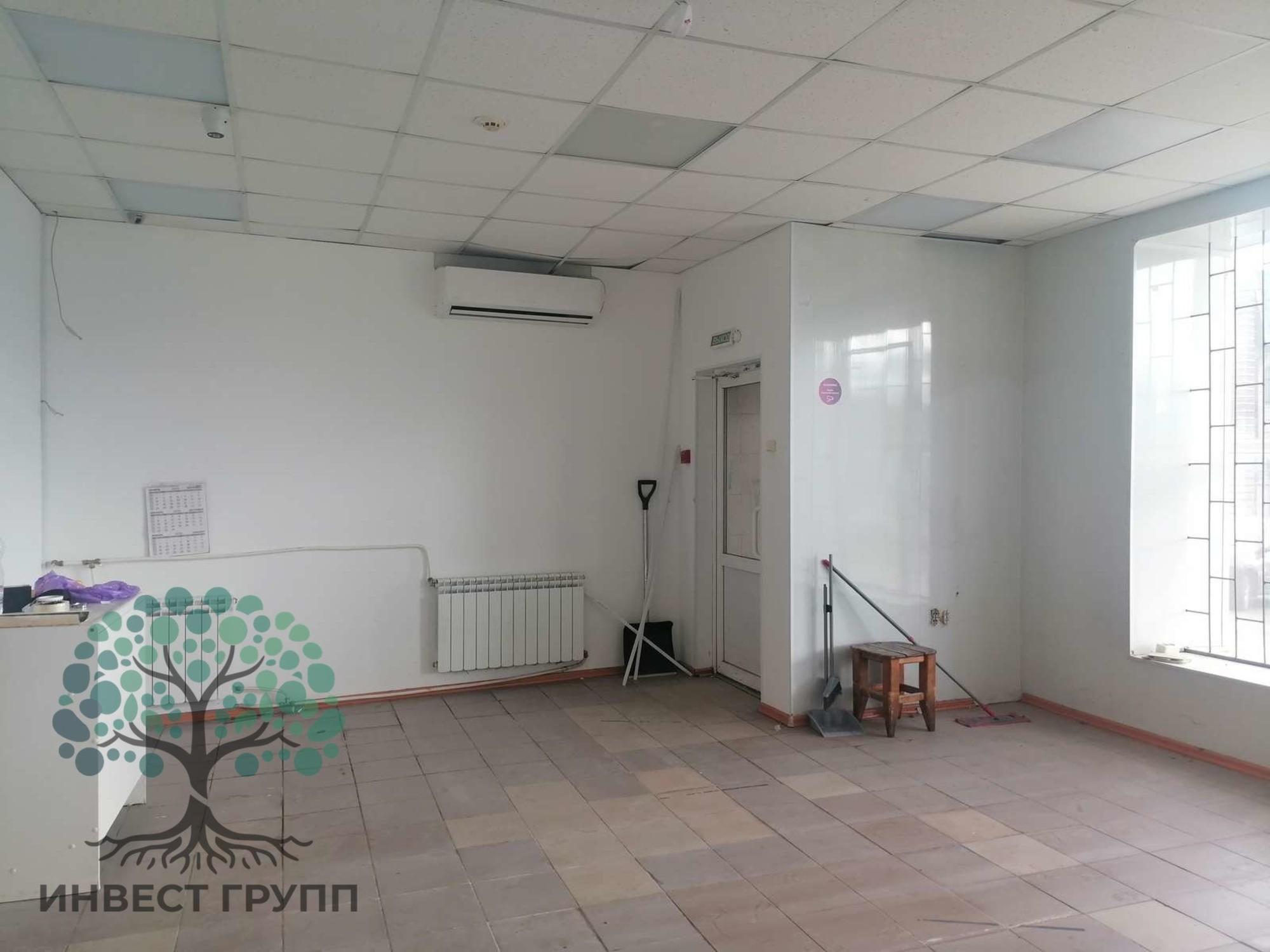 Купить торговое помещение за 10 000 000 рублей на Новоурицкая улица, 40