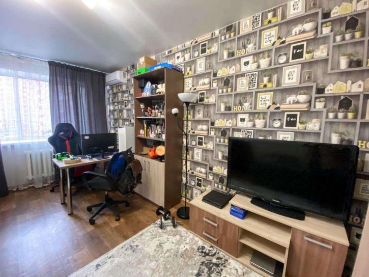 2-комн квартира Карбышева улица, 71