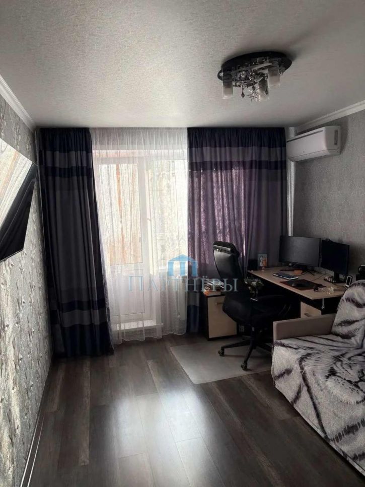 1-комн квартира Георгия Димитрова улица, 105