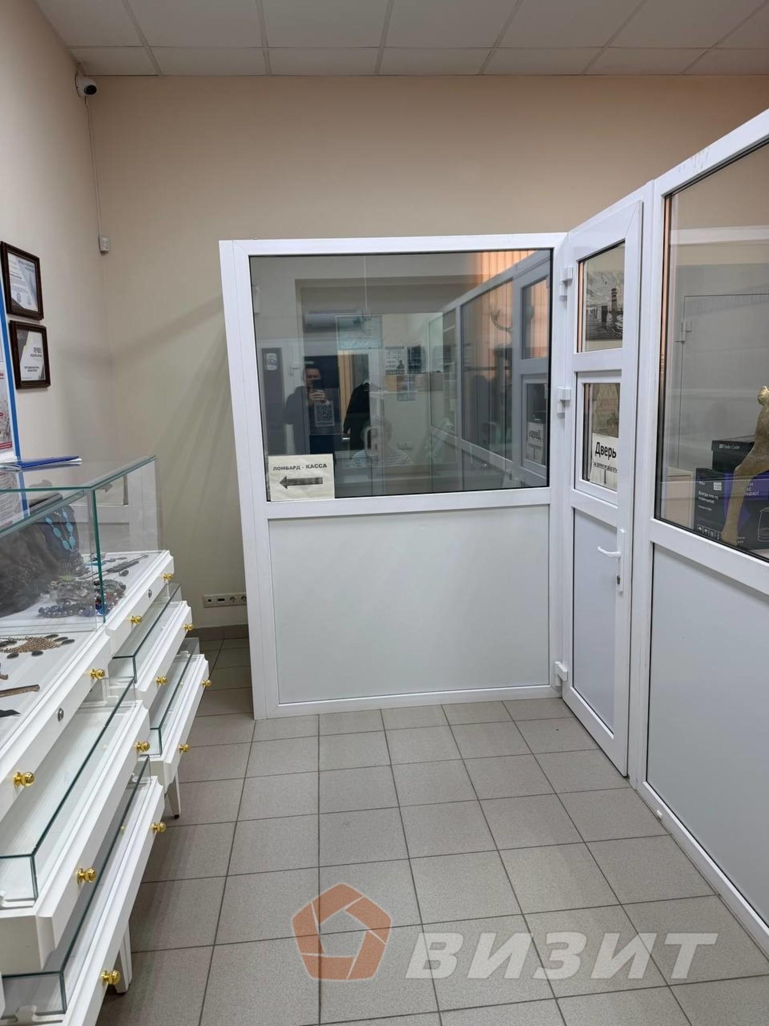 Купить торговое помещение за 12 900 000 рублей на Коммунистическая улица, 9