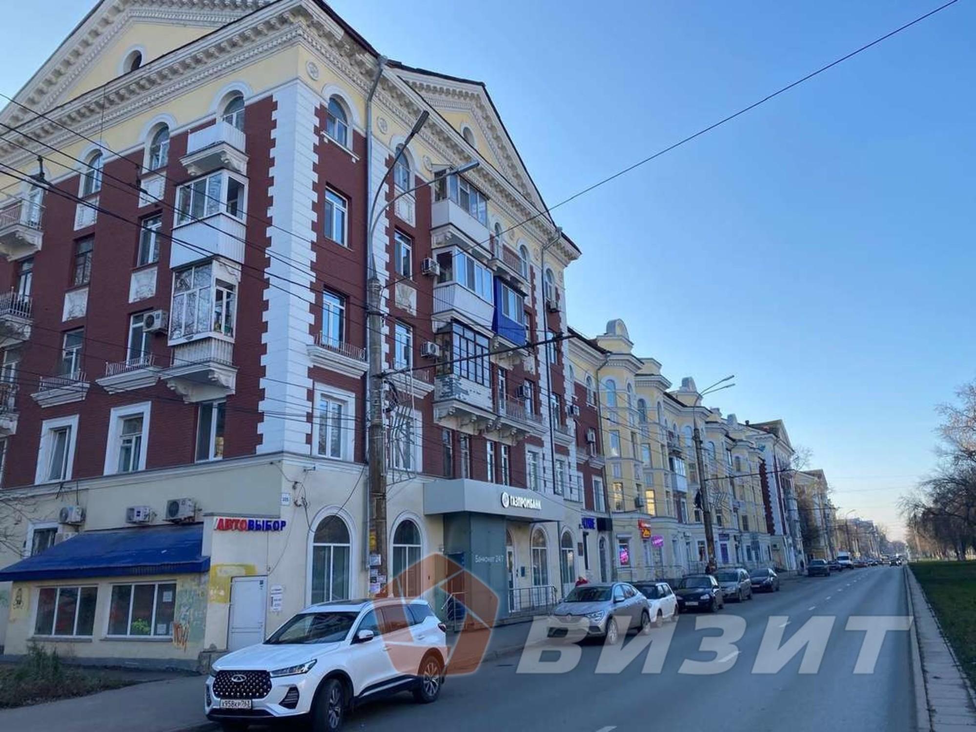 Купить торговое помещение за 31 000 000 рублей на Победы улица, 105