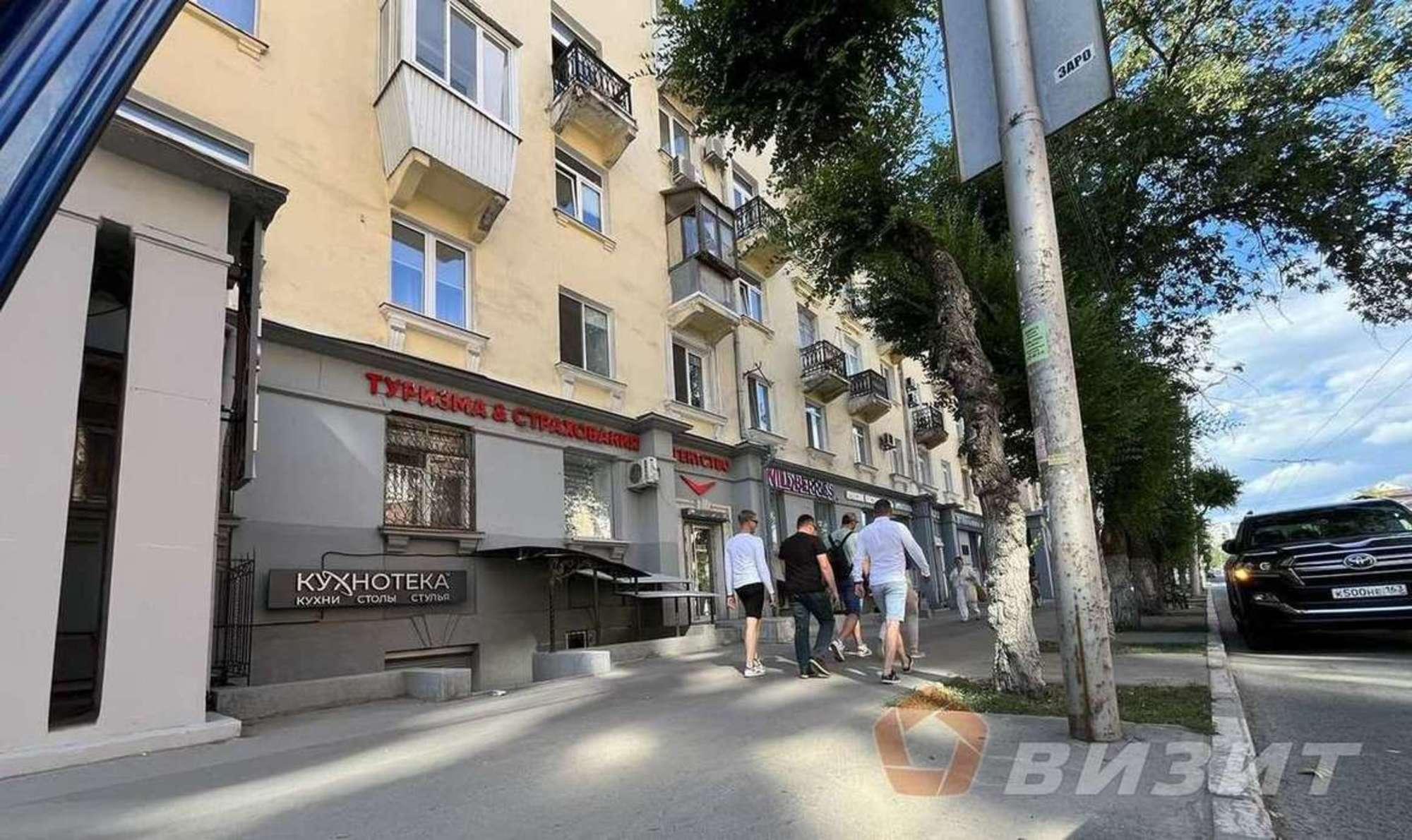 Сдать торговое помещение за 100 000 рублей на Самарская улица, 148