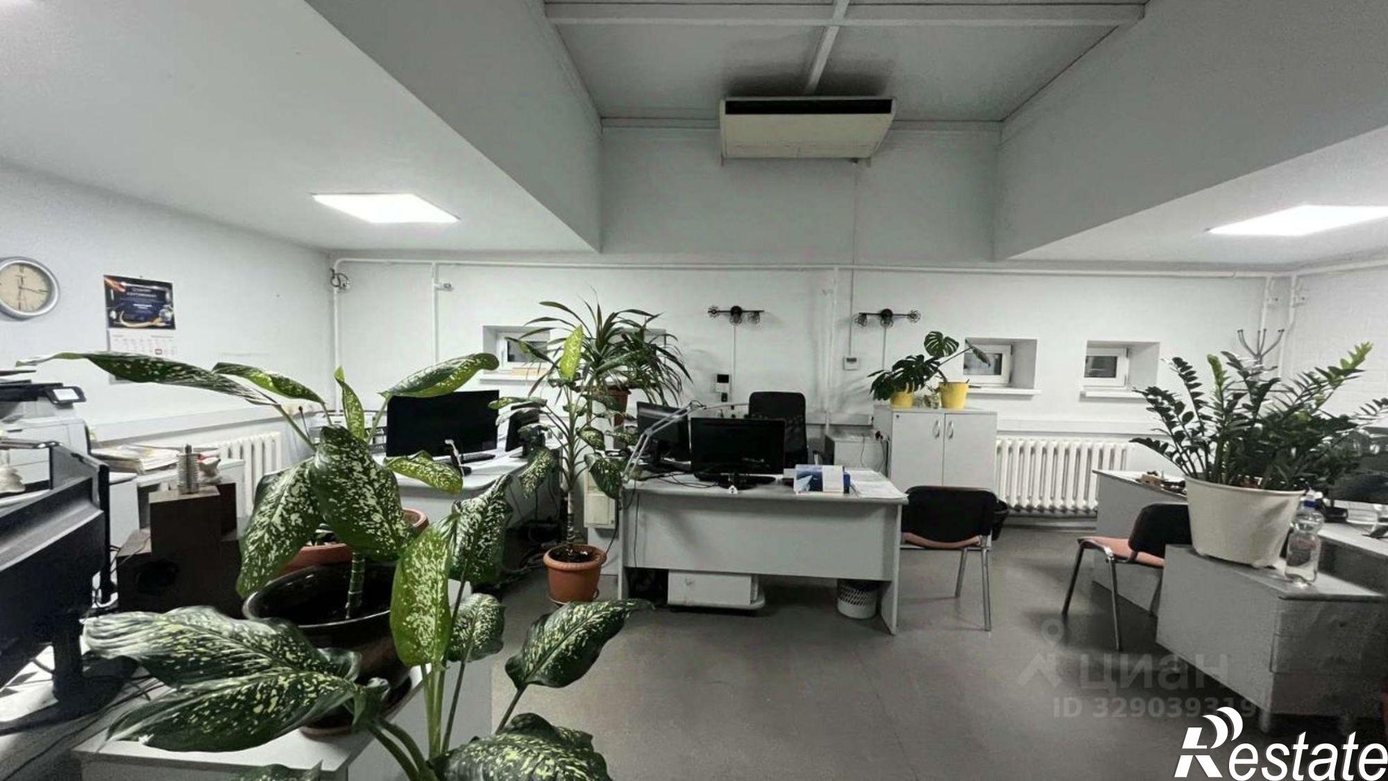 Купить офис, помещение под офис за 24 000 100 рублей на ул Красноармейская, 72