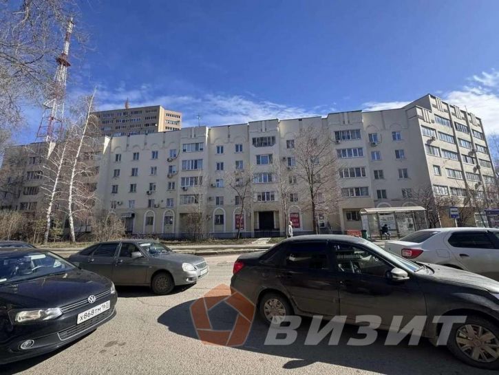 Торговое помещение Советской Армии улица, 201