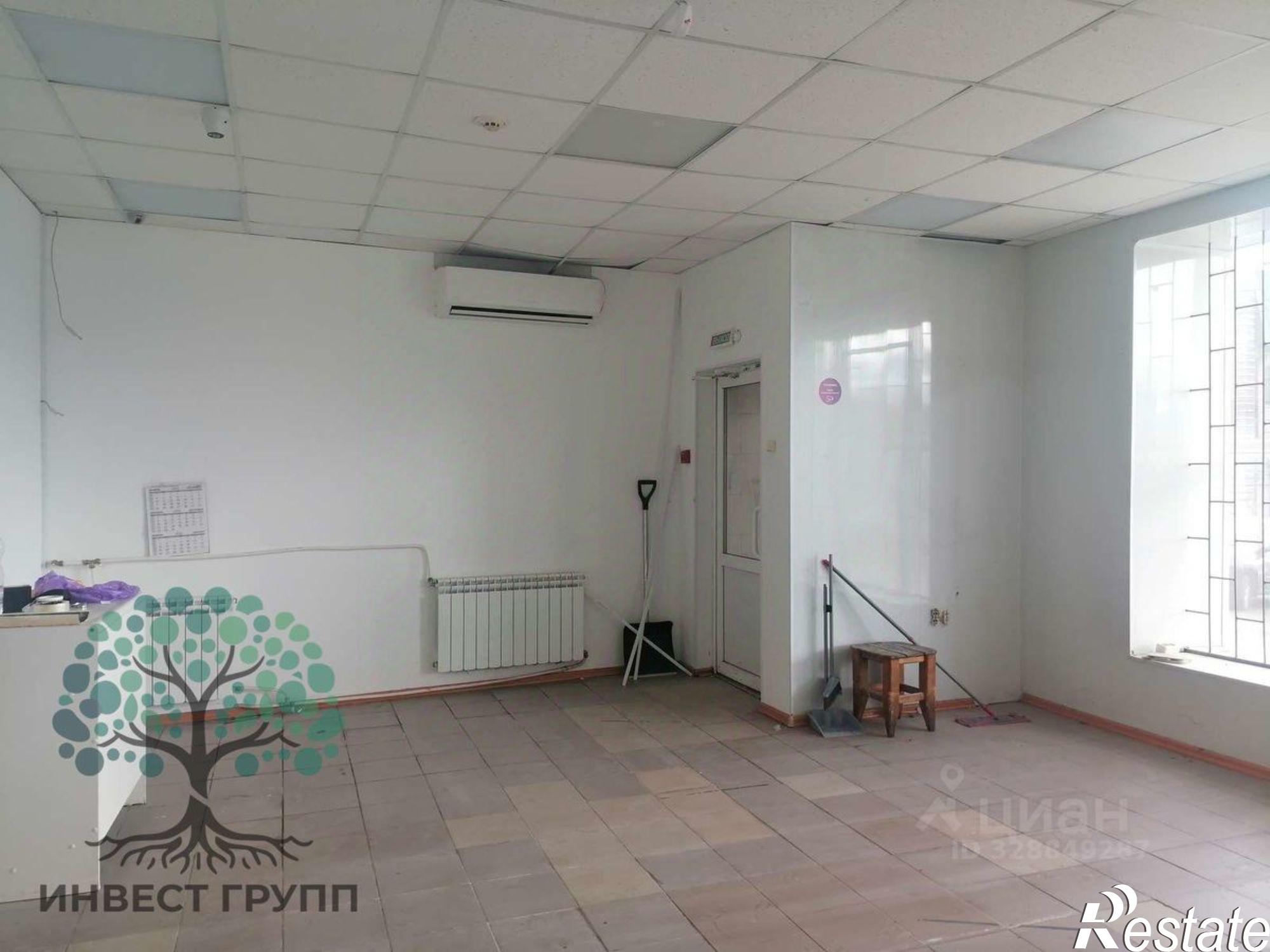 Купить торговое помещение за 10 000 000 рублей на ул Ново-Урицкая, 40
