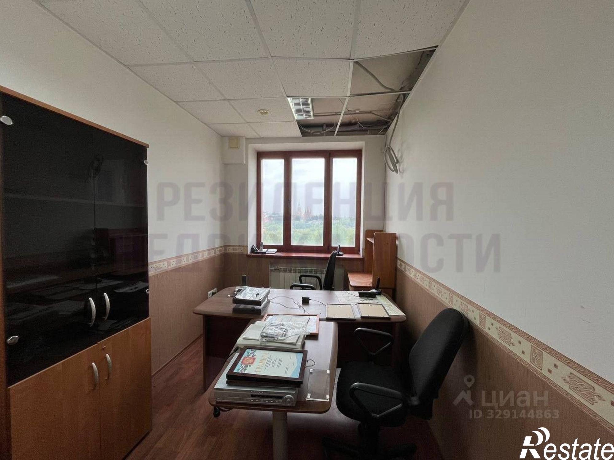 Купить офис, помещение под офис за 35 000 100 рублей на улица Неверова, 39