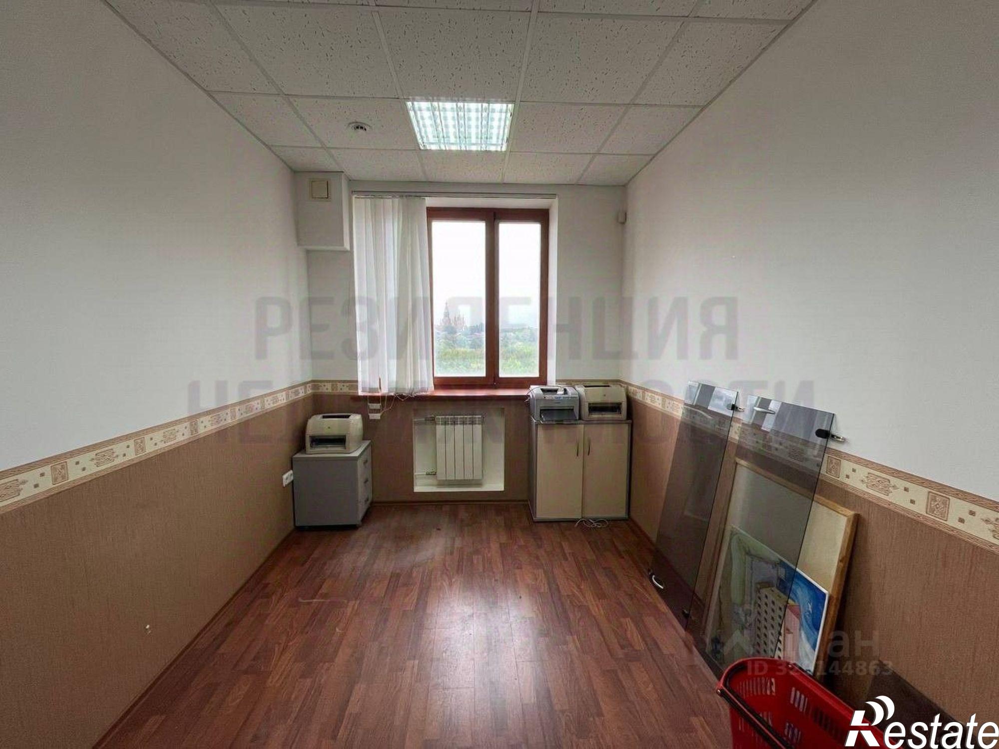 Купить офис, помещение под офис за 35 000 100 рублей на улица Неверова, 39