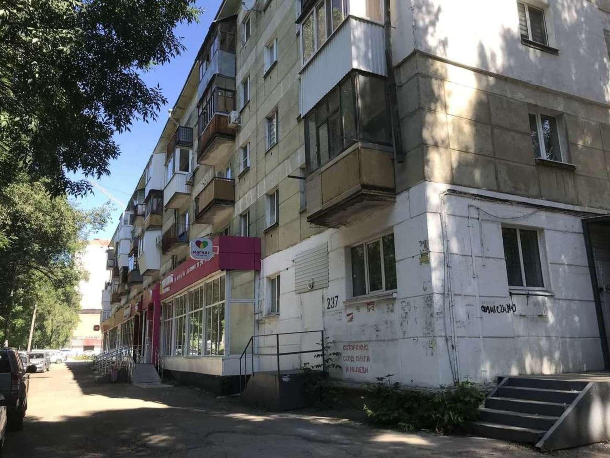 Сдать торговое помещение за 120 000 рублей на Кирова проспект, 237