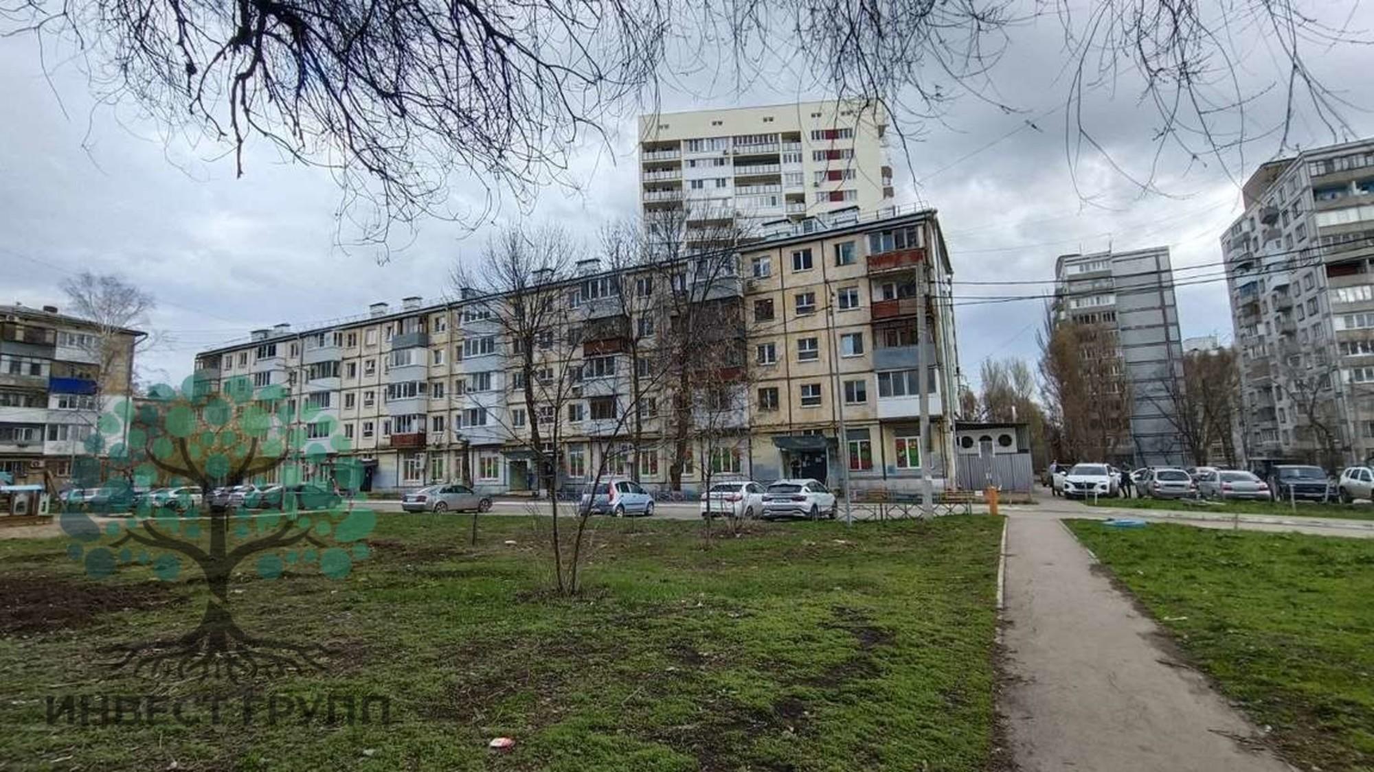 Купить торговое помещение за 3 800 000 рублей на Кирова улица, 399кА