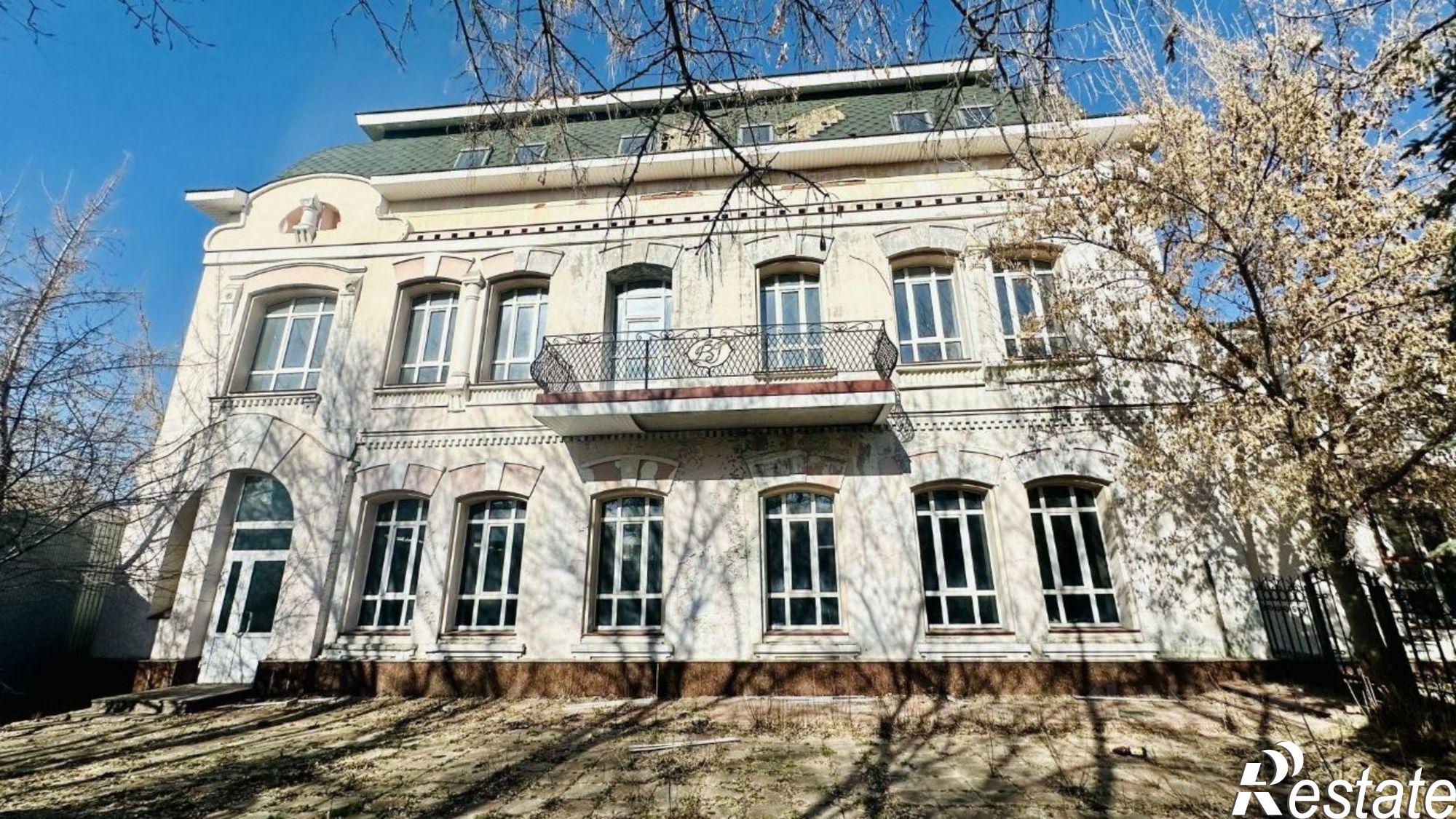 Купить ОСЗ, отдельно стоящее здание за 38 000 400 рублей на улица Куйбышева, 22