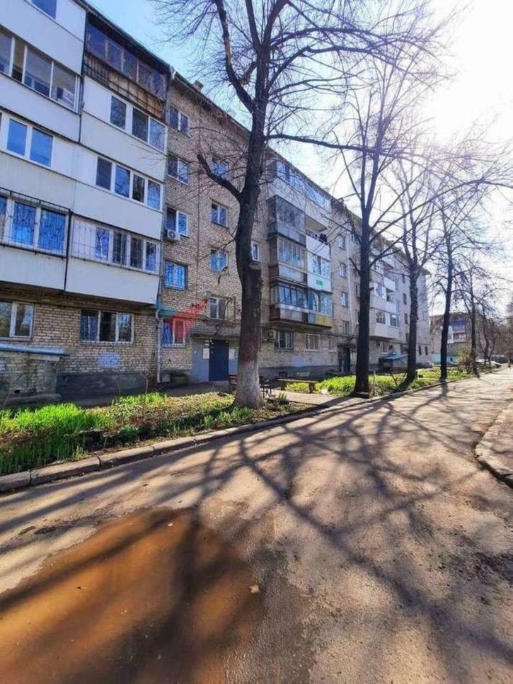 3-комн квартира Свободы улица, 184