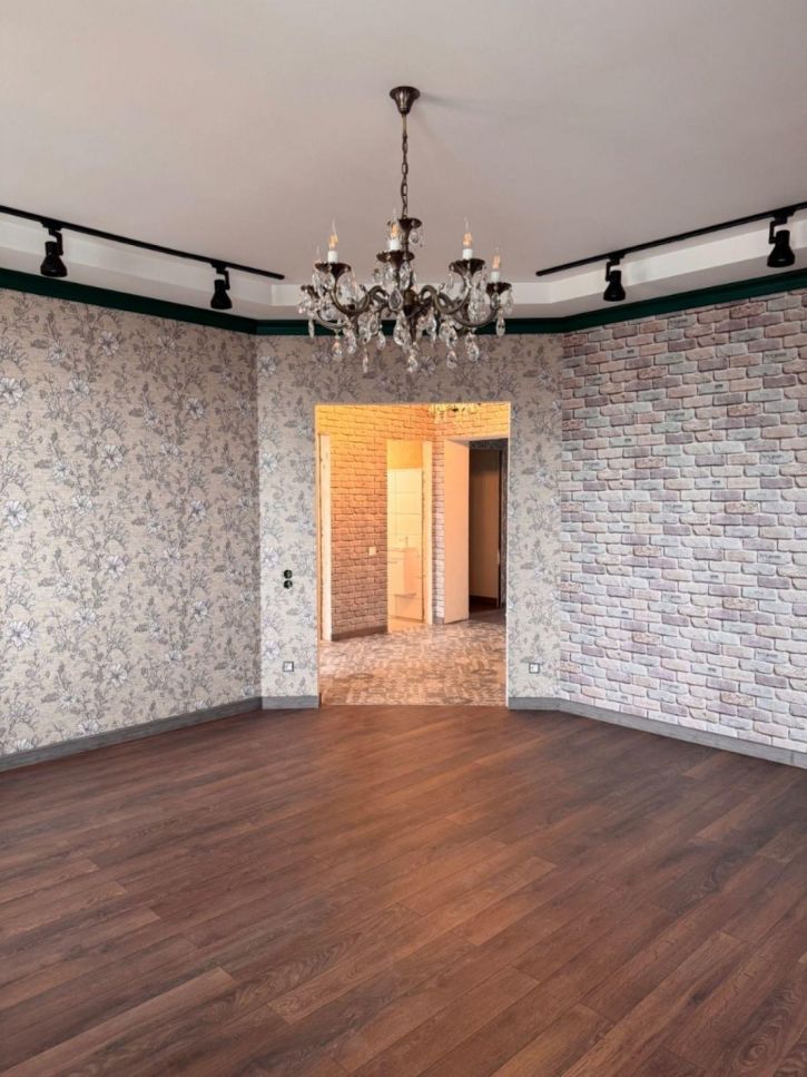 3-комн квартира Комсомольская улица, 7