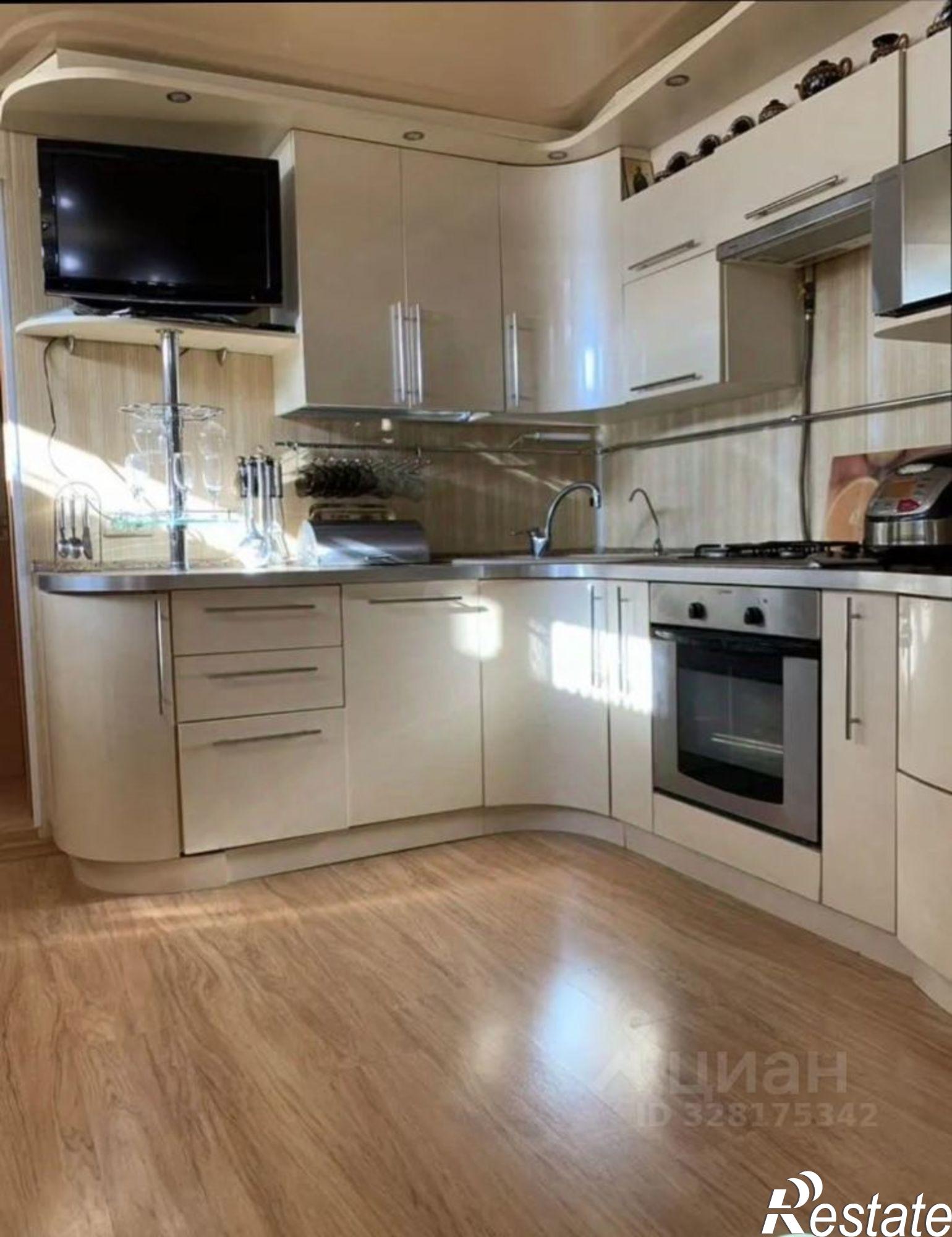Купить дачу, дом, коттедж за 23 000 000 рублей на ул Некрасовская, 32