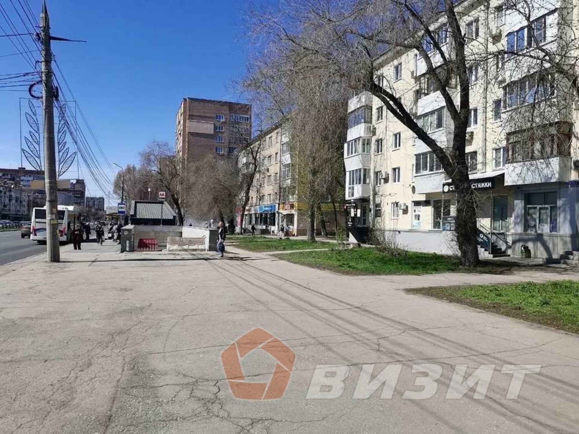 Сдать торговое помещение за 75 000 рублей на Гагарина улица, 32