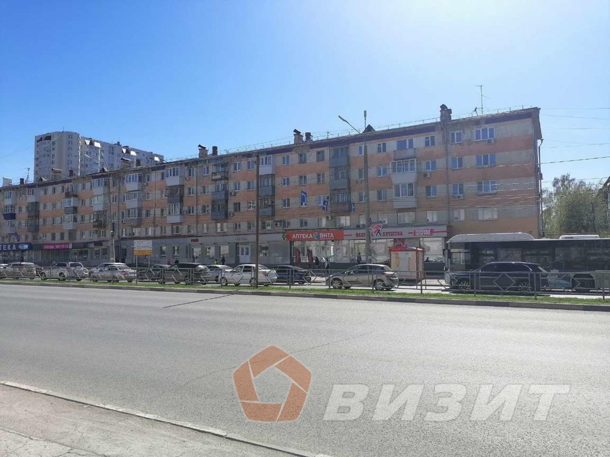 Сдать торговое помещение за 75 000 рублей на Гагарина улица, 32
