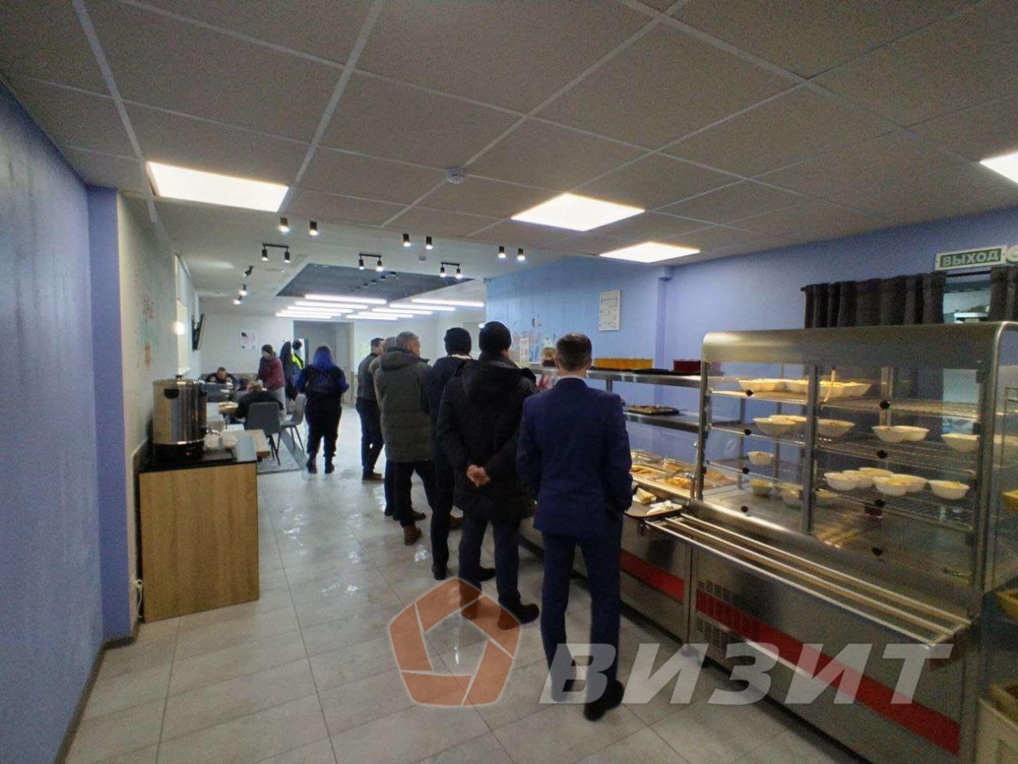 Купить торговое помещение за 18 000 000 рублей на Мичурина улица, 126