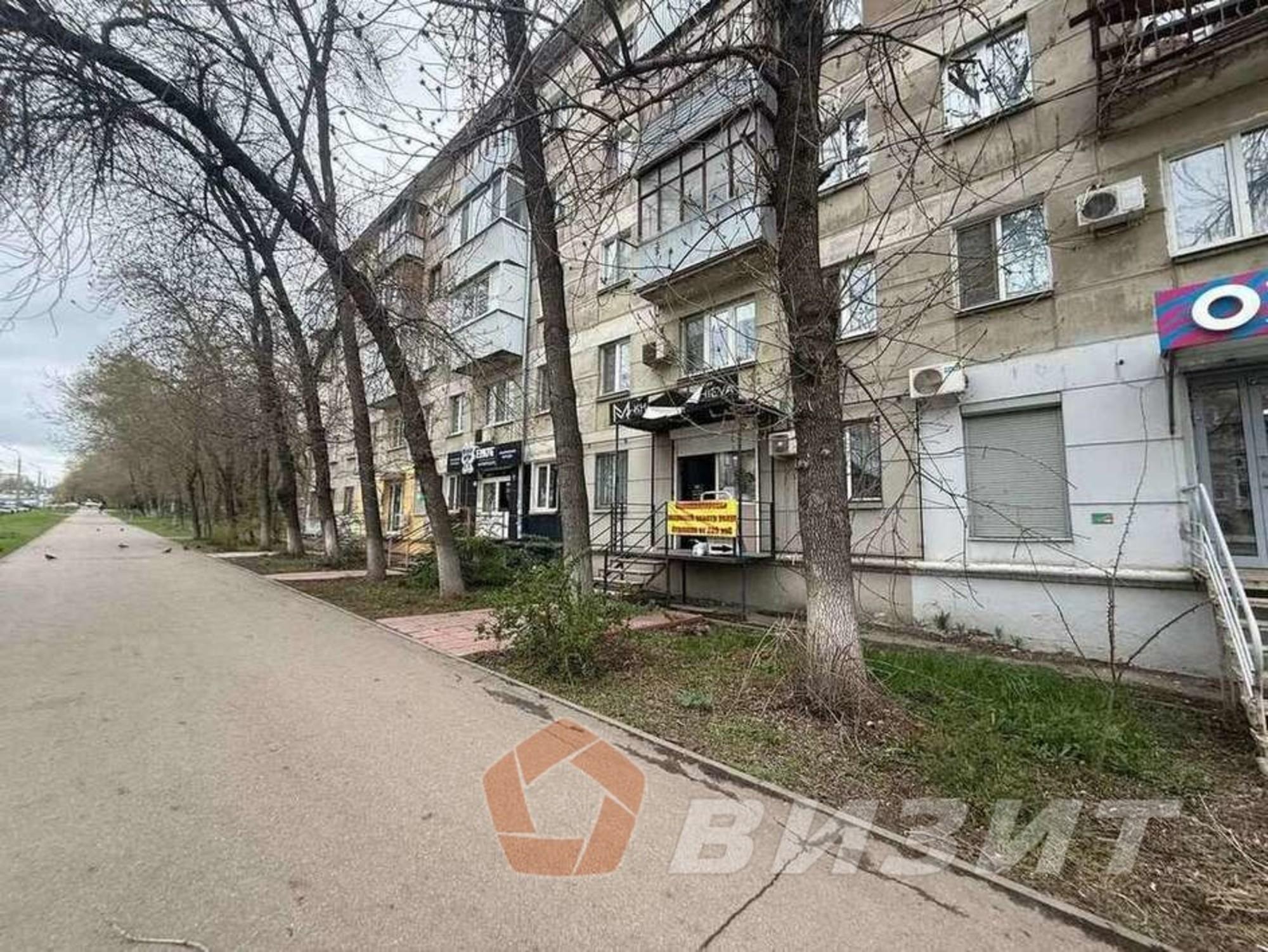 Сдать торговое помещение за 50 000 рублей на 22 Партсъезда улица, 13