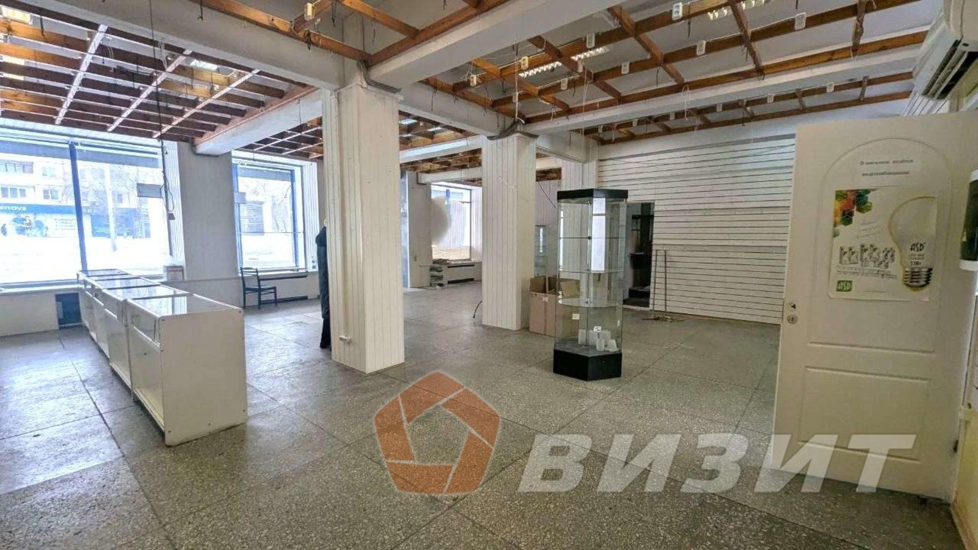 Сдать торговое помещение за 370 000 рублей на Гагарина улица, 103