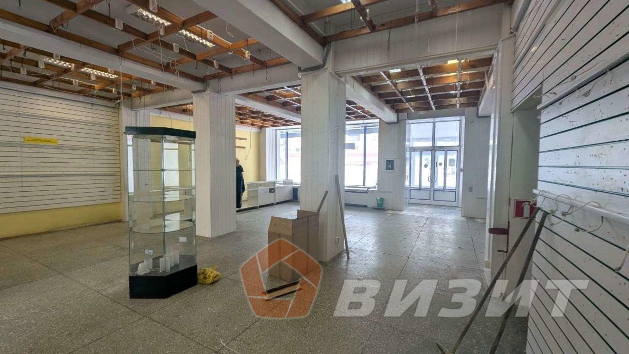 Сдать торговое помещение за 370 000 рублей на Гагарина улица, 103