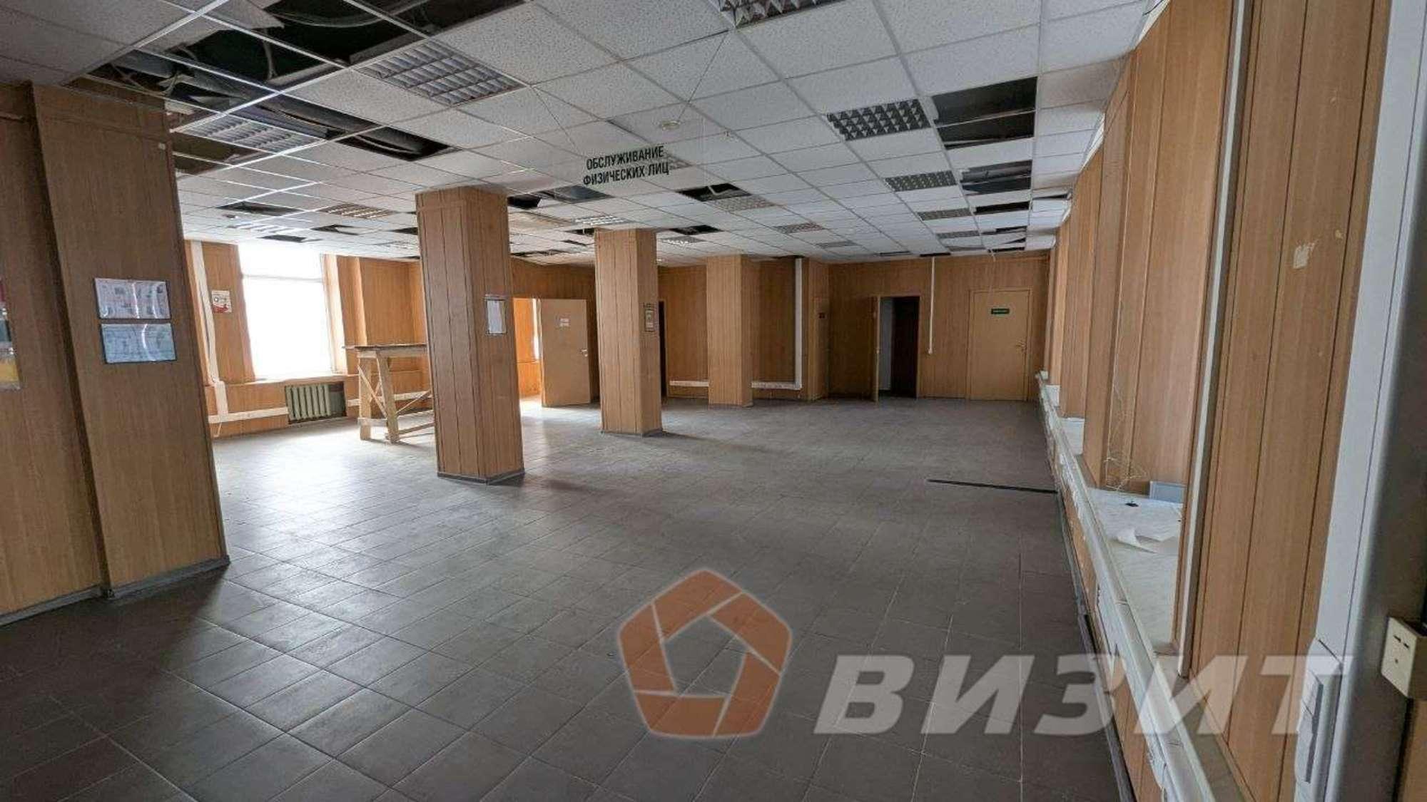 Сдать торговое помещение за 370 000 рублей на Гагарина улица, 103